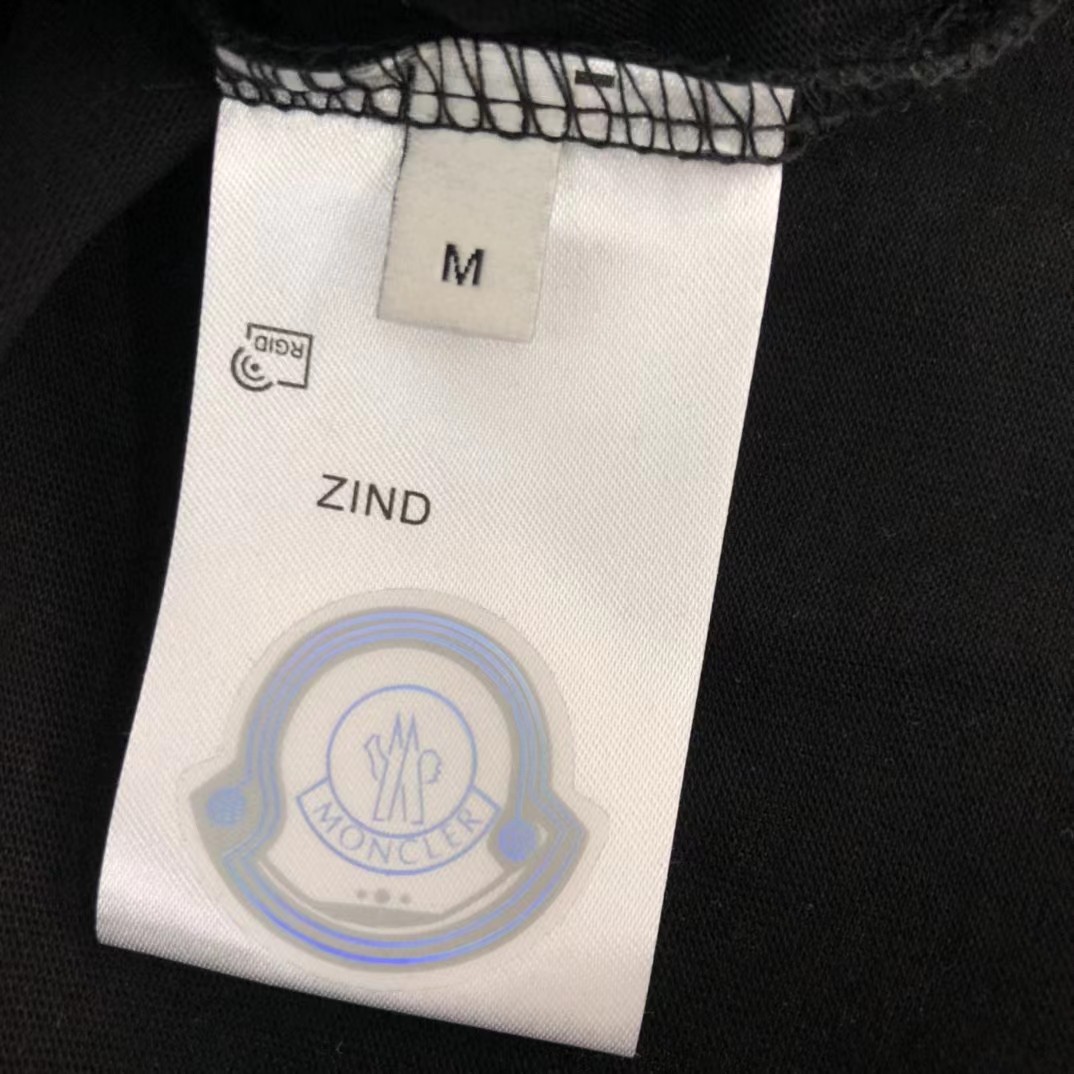 Mon New Arrival T-shirt 0021