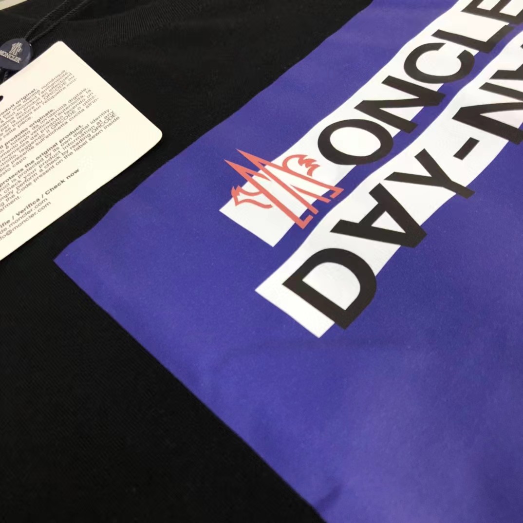 Mon New Arrival T-shirt 0021