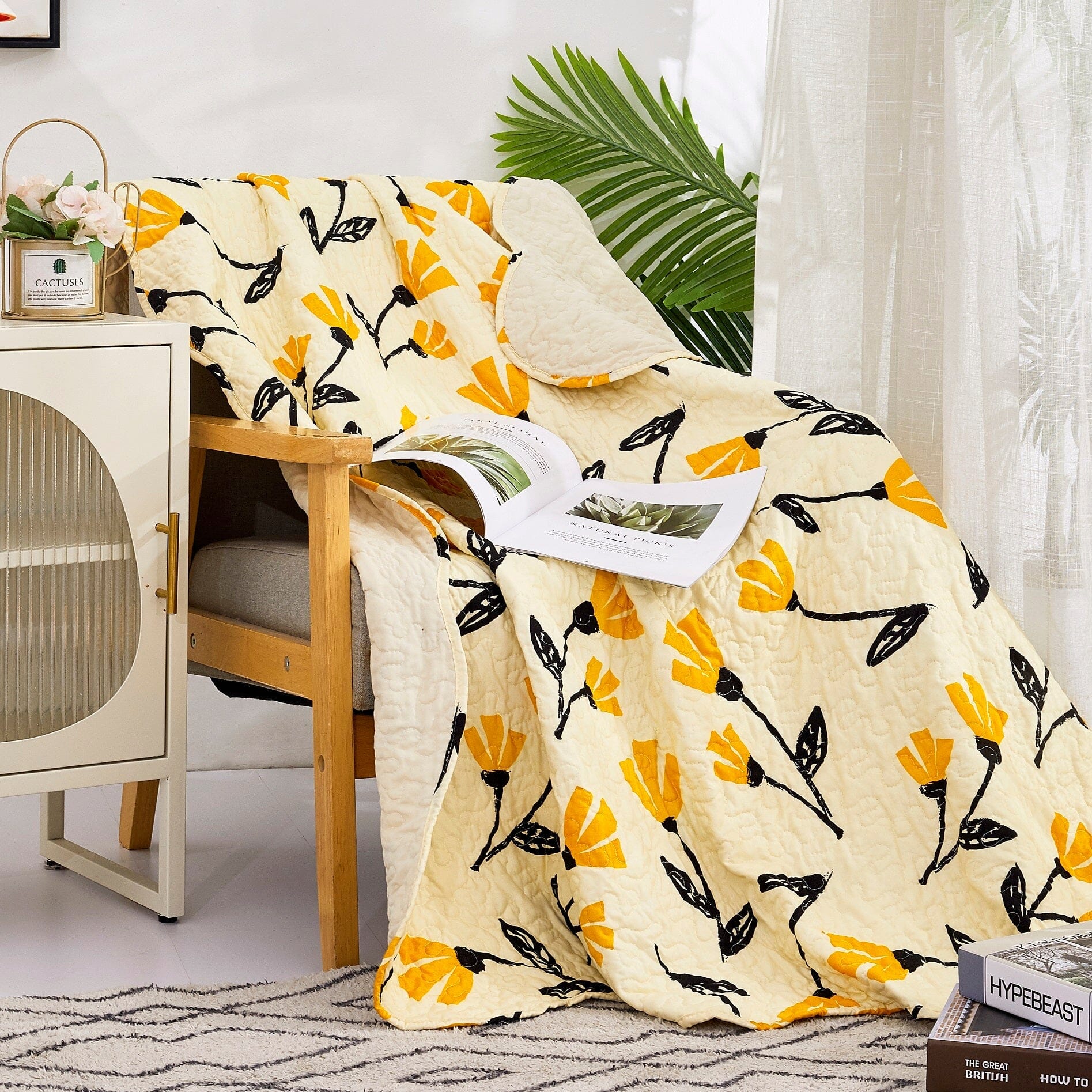 Botanical Floral Throw Blanket - Quilted Yellow Fleur Golden Orange Spring Time Tulips - Scalloped Edges Bright Vibrant Ivory Cream - 50 x 60-Tolkye