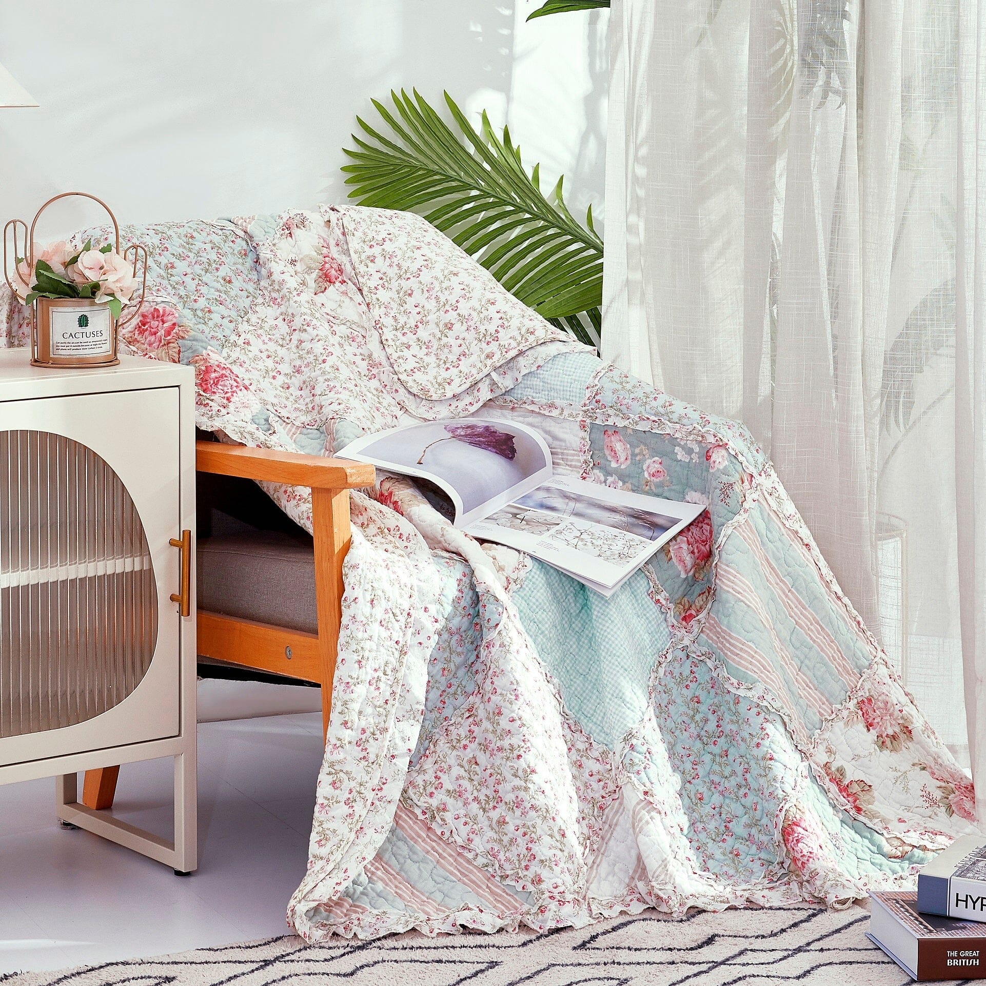 Cotton Cottage Floral Patchwork Quilted Throw Blanket - Reversible Hint of Mint - Ruffle Pastel Light Pink Blue/Green - 50 x 60-Tolkye