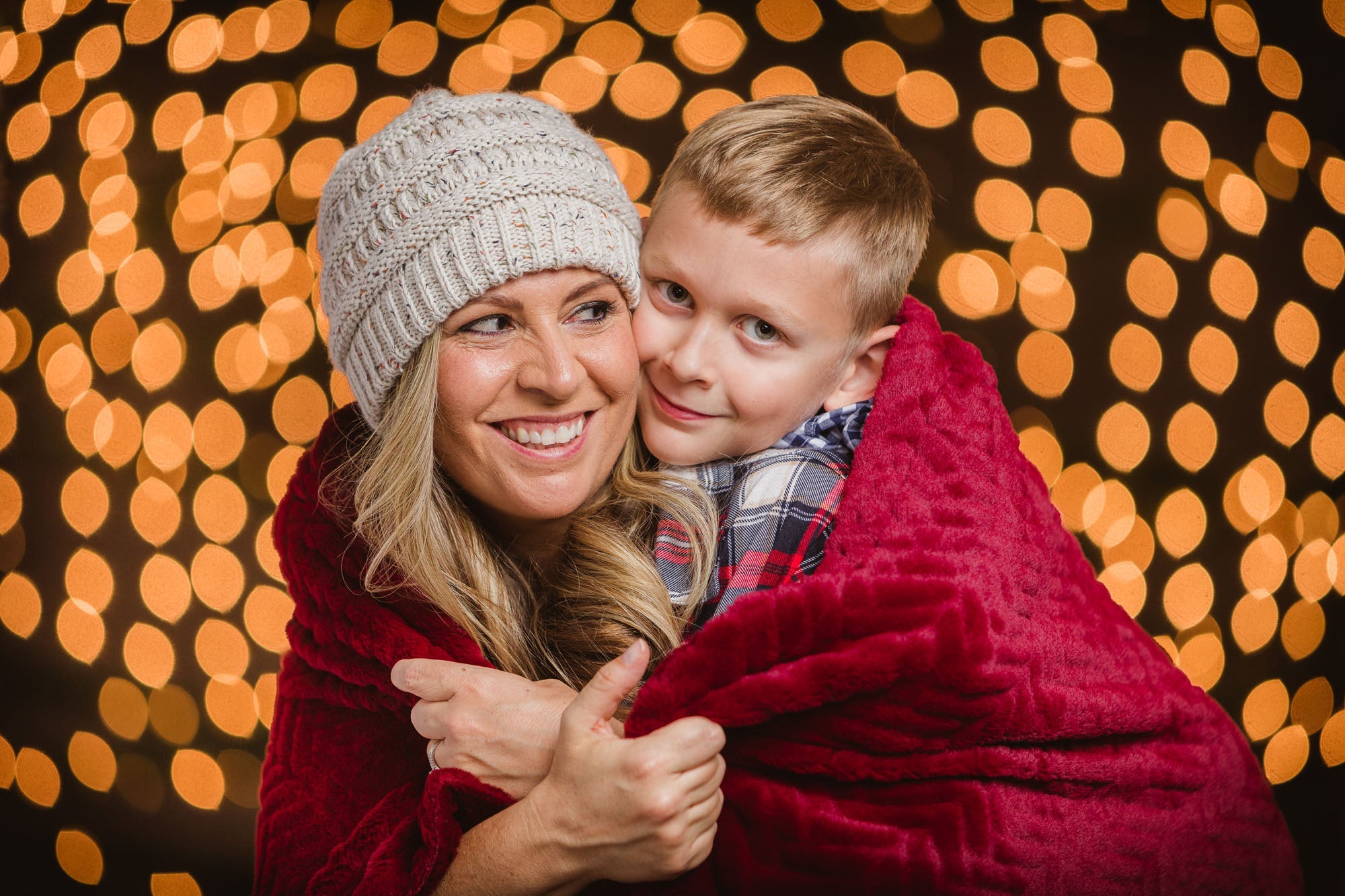 Embossed Faux Fur Throw Blanket-Tolkye