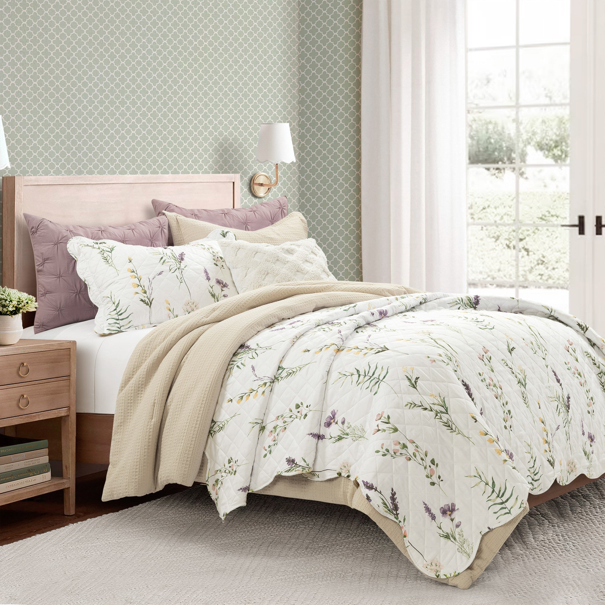 Watercolor Wildflower Scallop Edge Floral 3 Piece Quilt Set-Tolkye