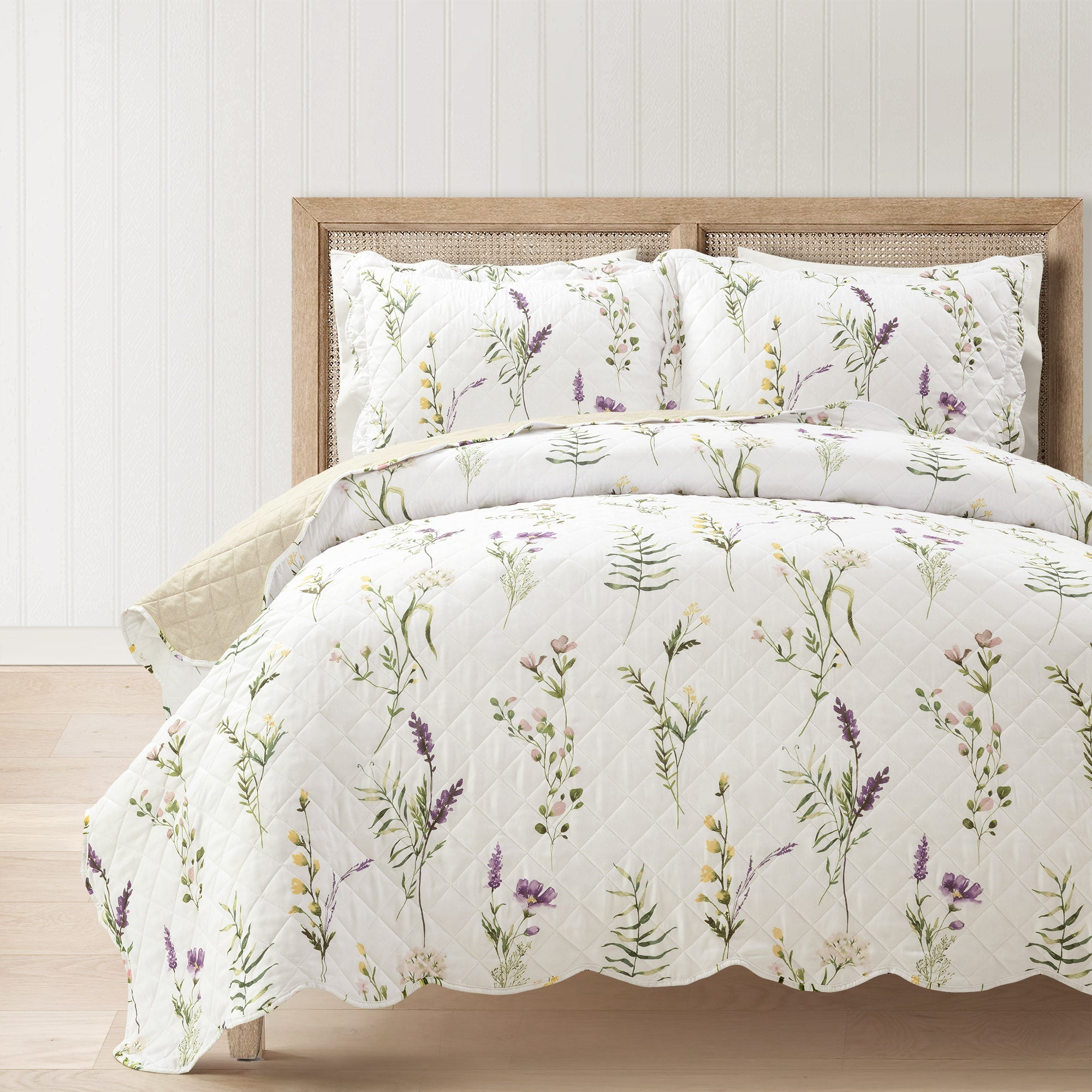 Watercolor Wildflower Scallop Edge Floral 3 Piece Quilt Set-Tolkye
