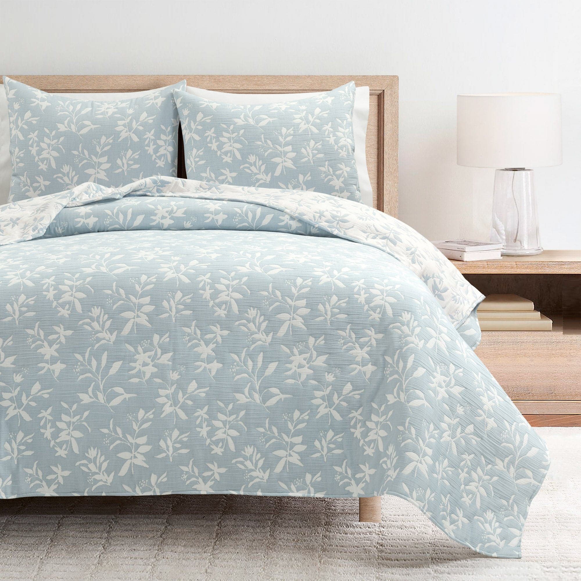 Floral Jacquard Reversible Soft Matelassé 3 Piece Quilt Set-Tolkye