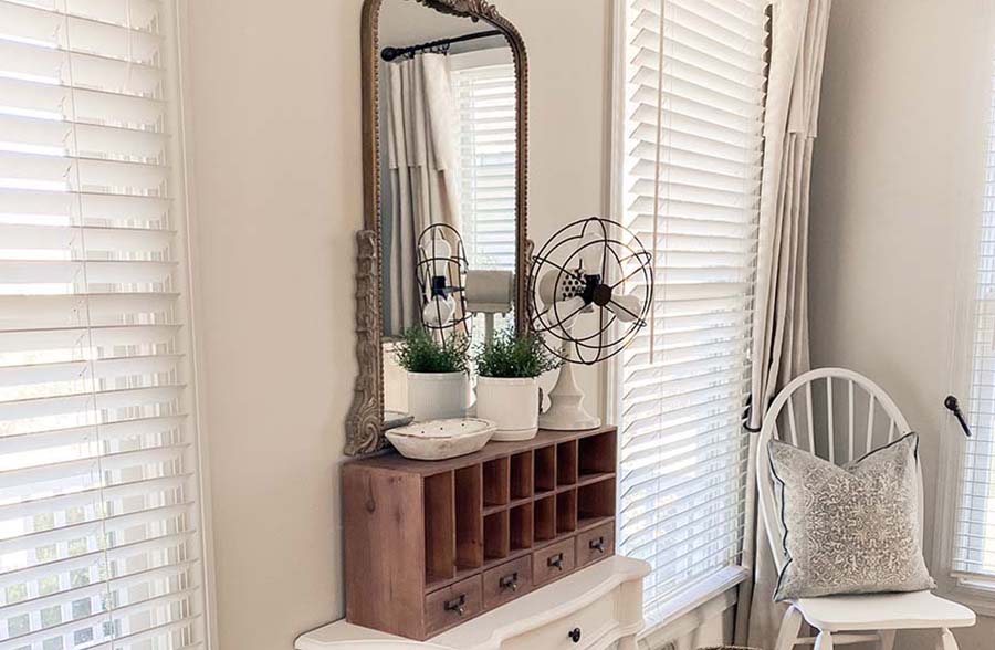 Antique White Fan Lamp