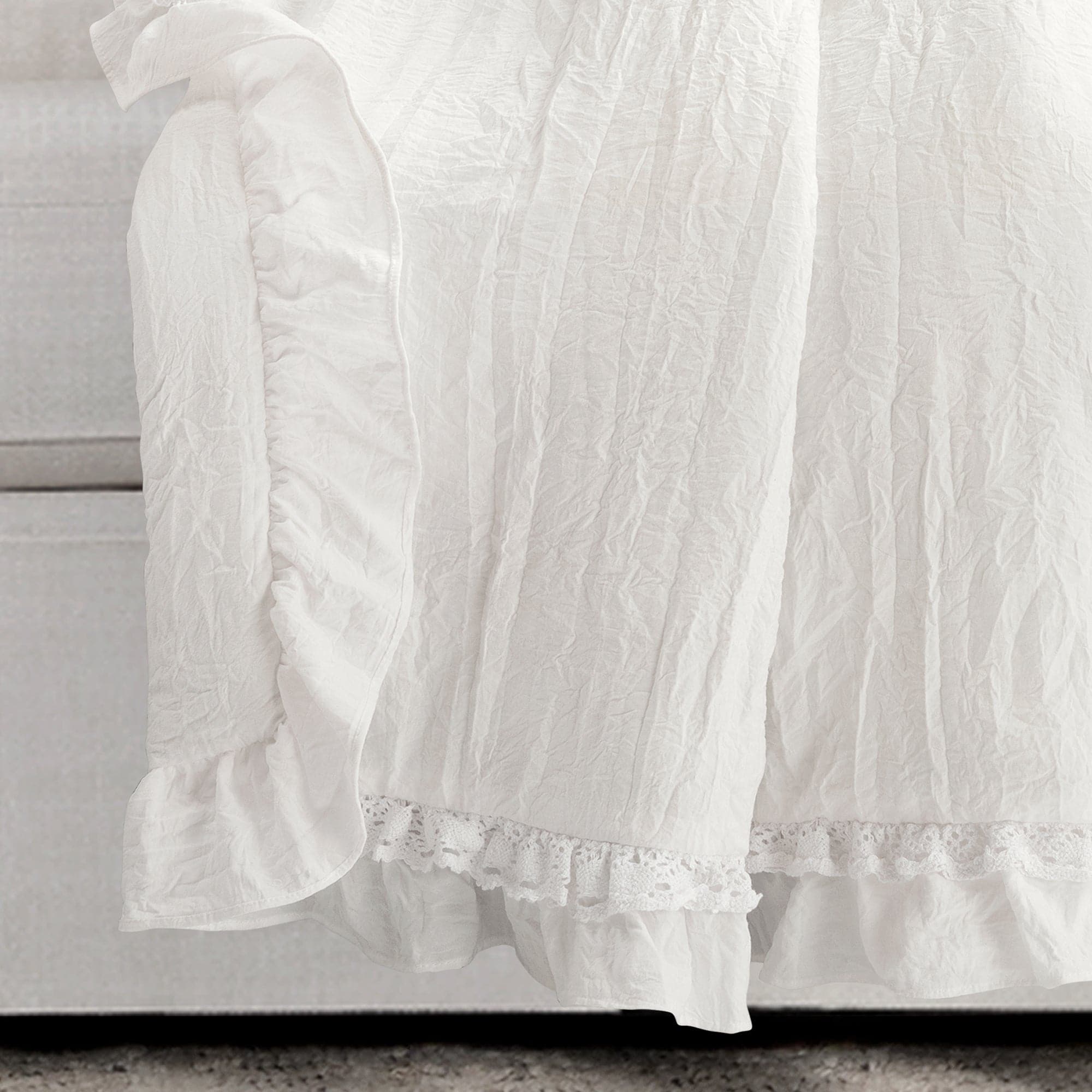 Ella Ruffle Lace Throw-Tolkye