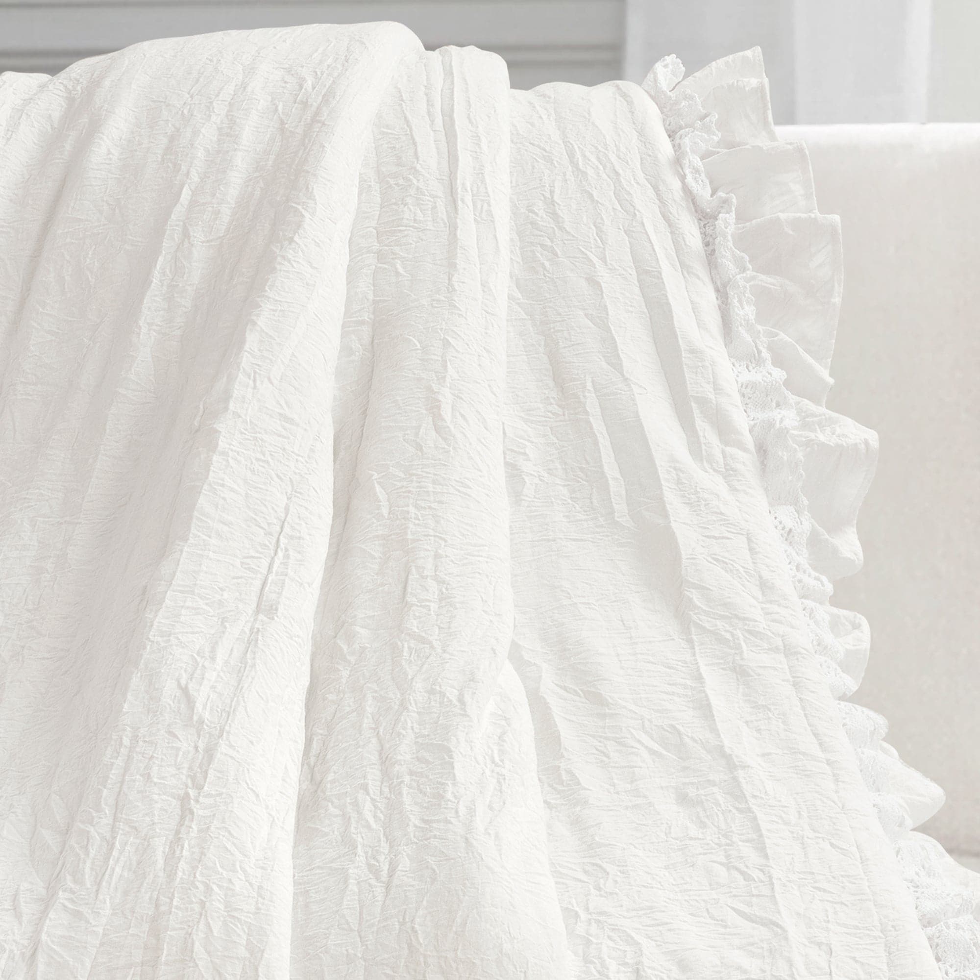 Ella Ruffle Lace Throw-Tolkye
