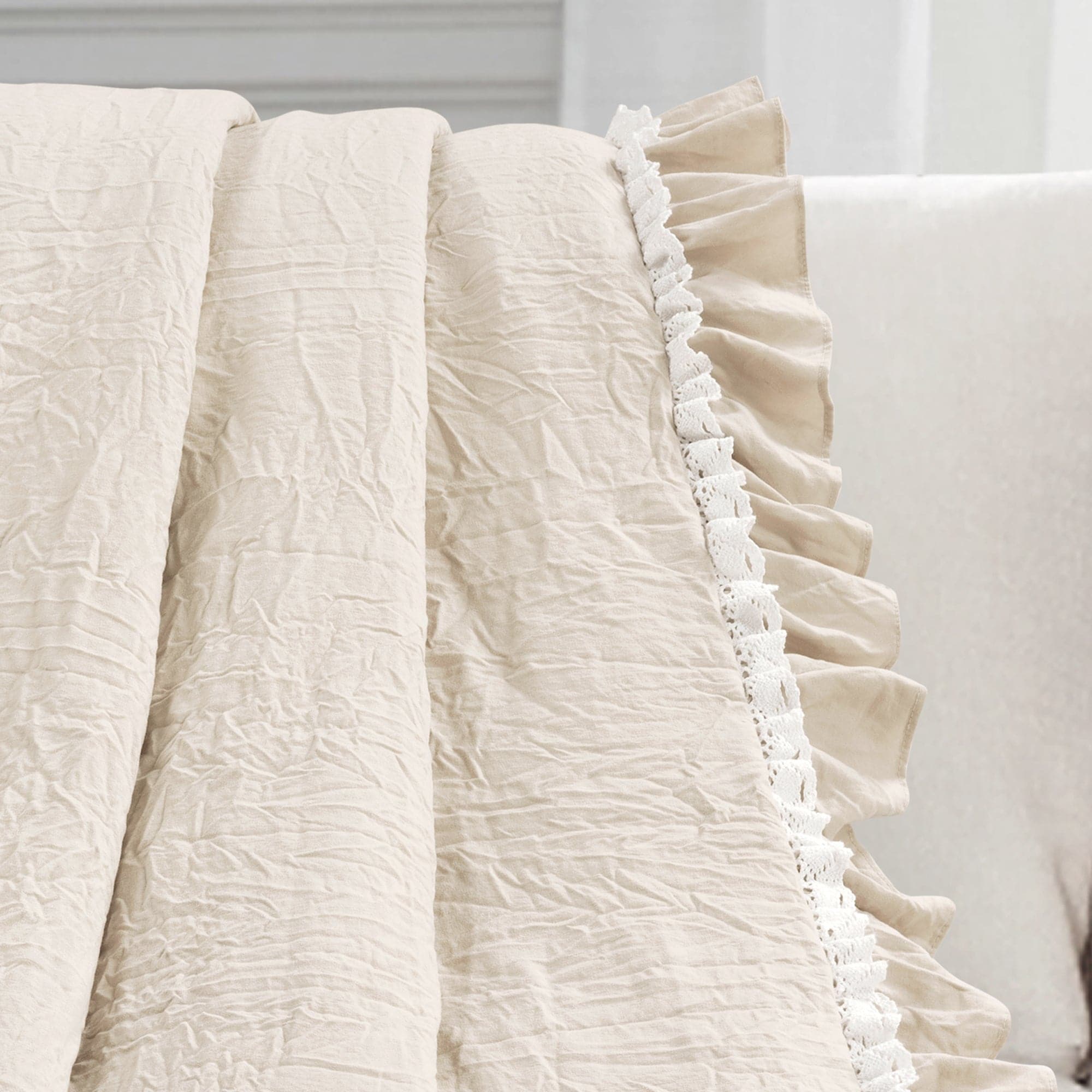 Ella Ruffle Lace Throw-Tolkye