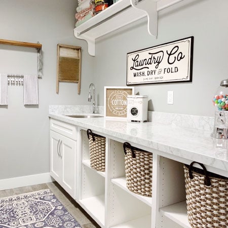 Metal "Laundry Co" Sign