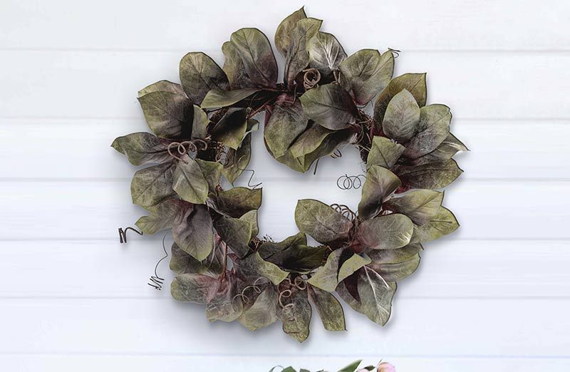 29" Magnolia Wreath