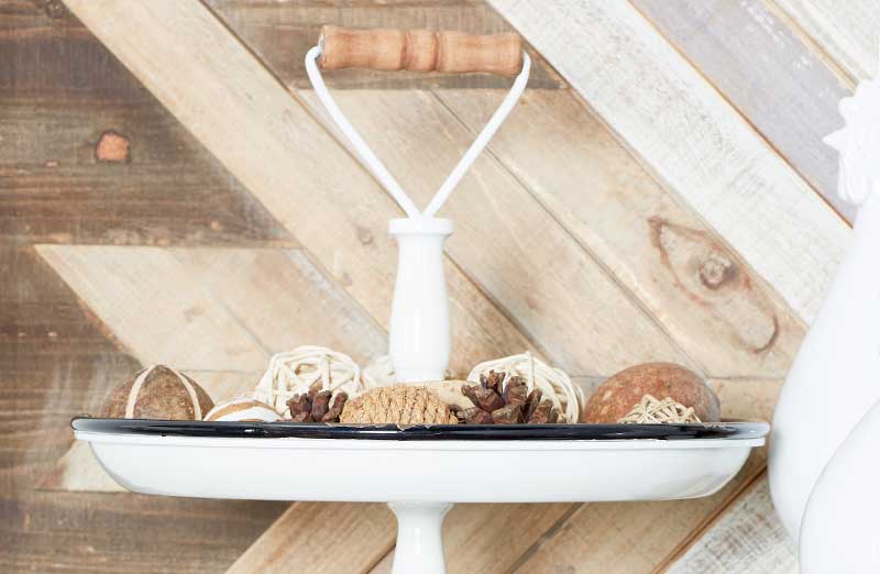 Chippy Distressed White Enamel 3-Tiered Tray