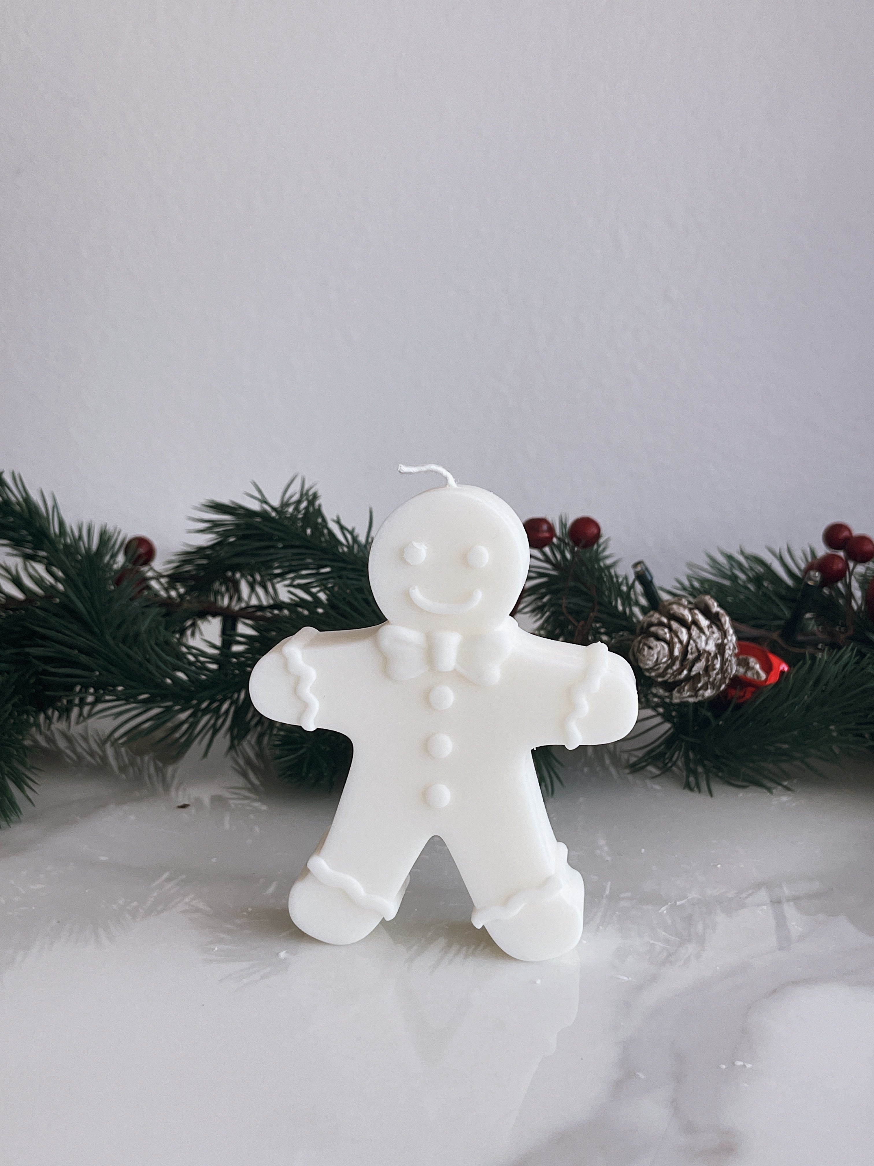 Mister Gingerbread Candle