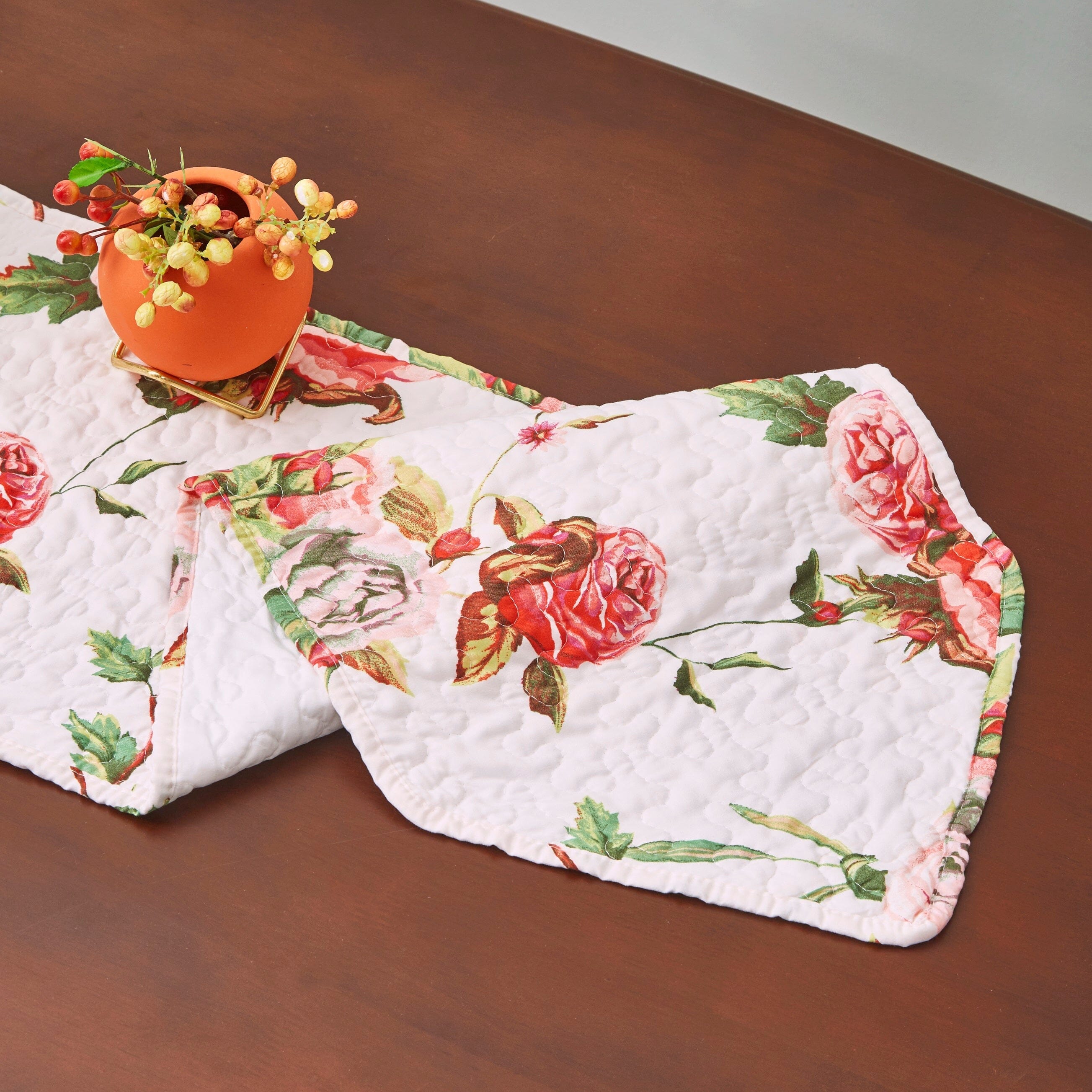 Romantic Roses Pink White Lovely Floral Quilted Dining Table Runner