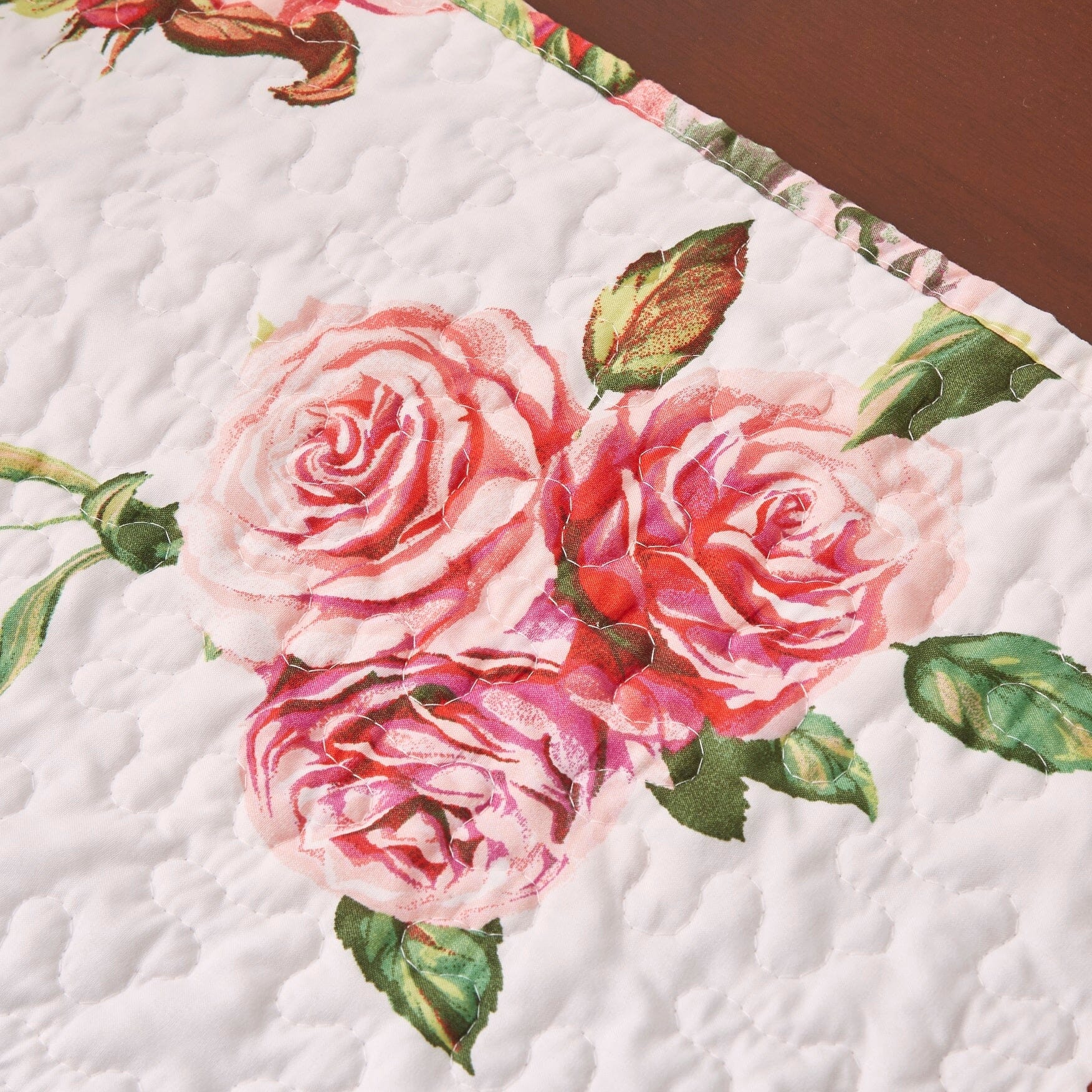 Romantic Roses Pink White Lovely Floral Quilted Dining Table Runner