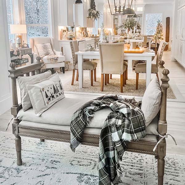 Traditional Cushioned Bench with Arms