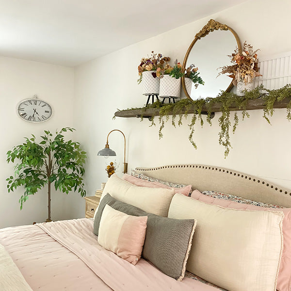 Round Gleaming Primrose Mirror | French Gold Ornate Filigree