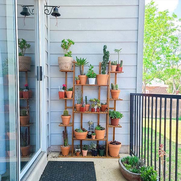 Cast Iron Dinner Bell with Bracket