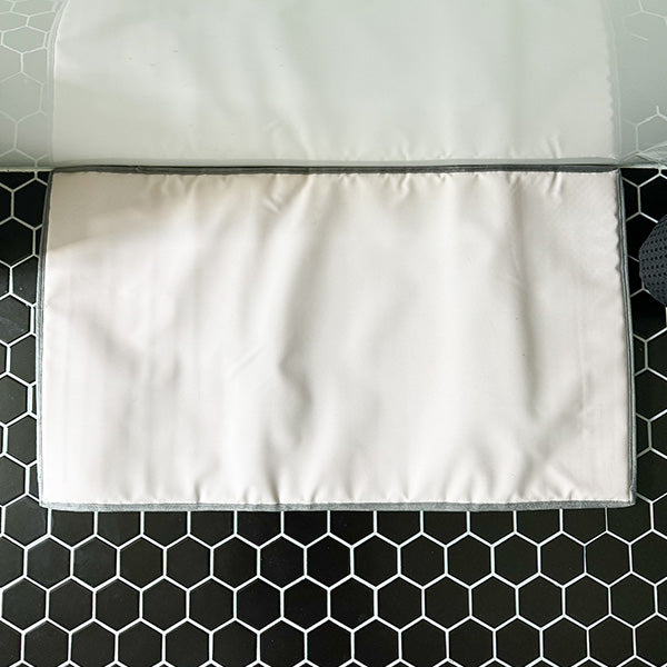 Color-Changing Bath Mat