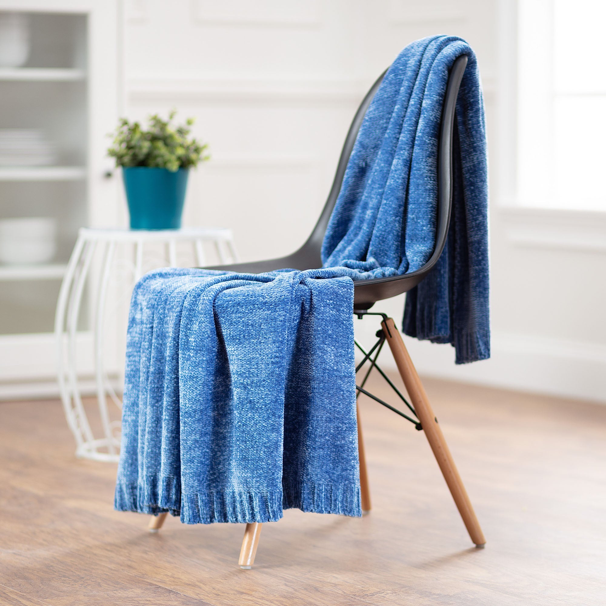 Chenille Luxe Border Throw Blanket-Tolkye