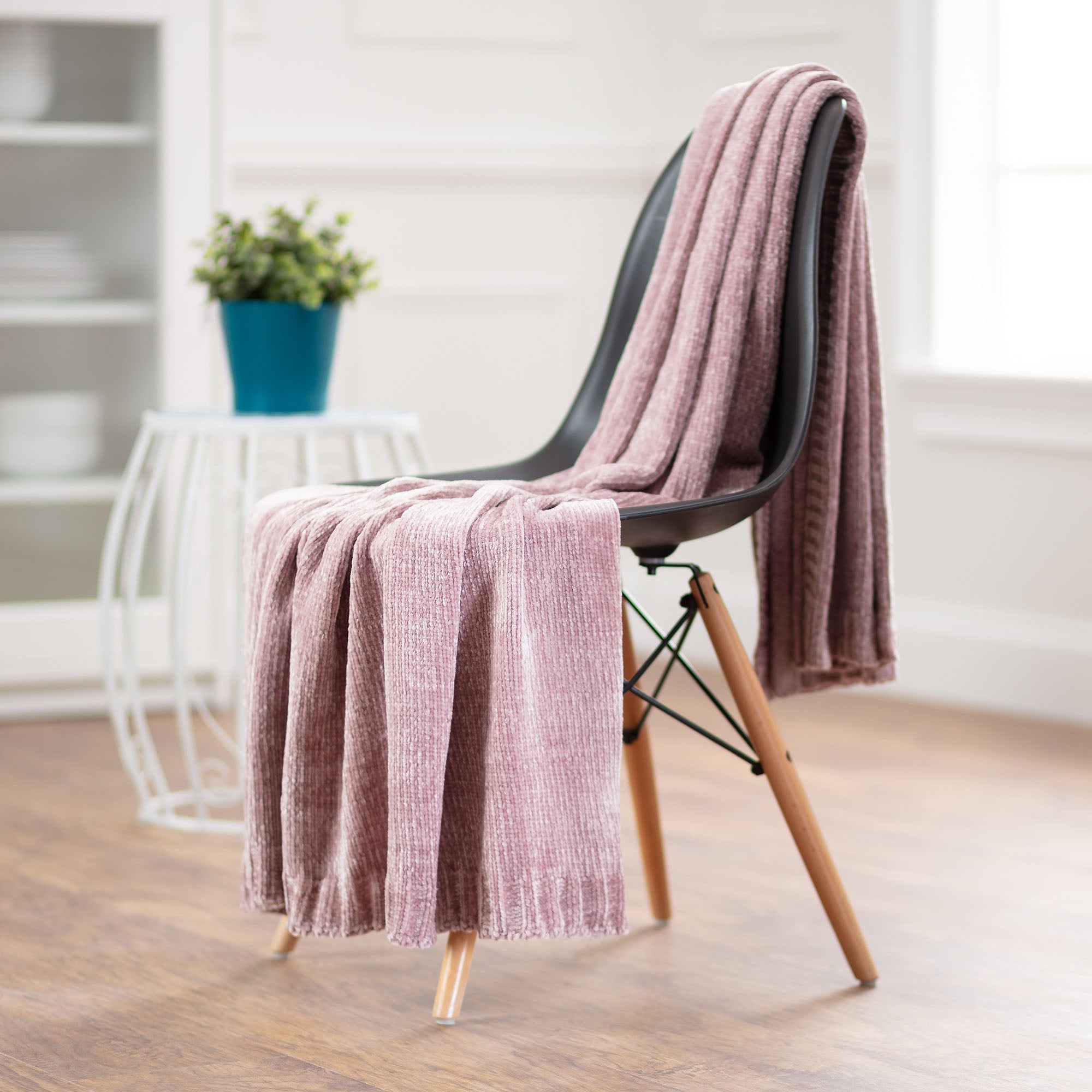 Chenille Luxe Border Throw Blanket-Tolkye