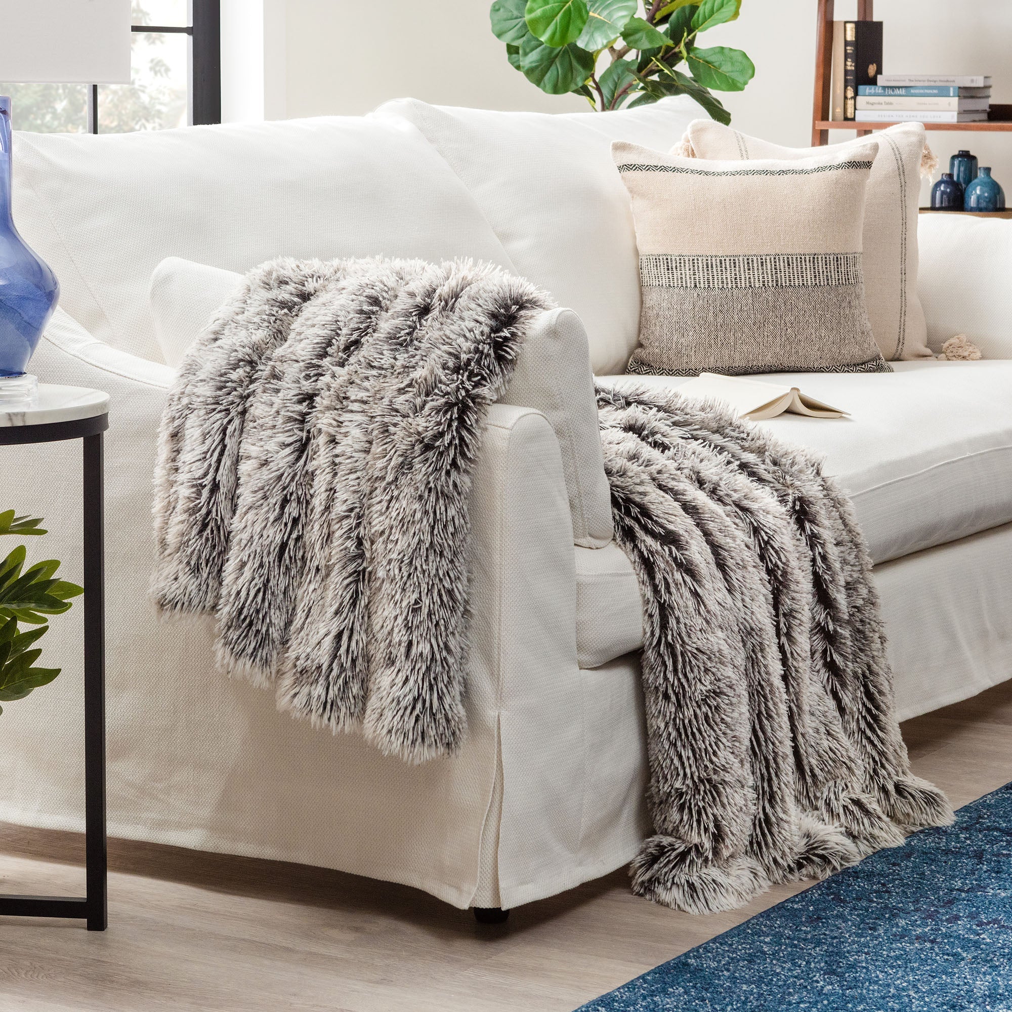 Longfur Ombre Faux Fur Throw Blanket-Tolkye