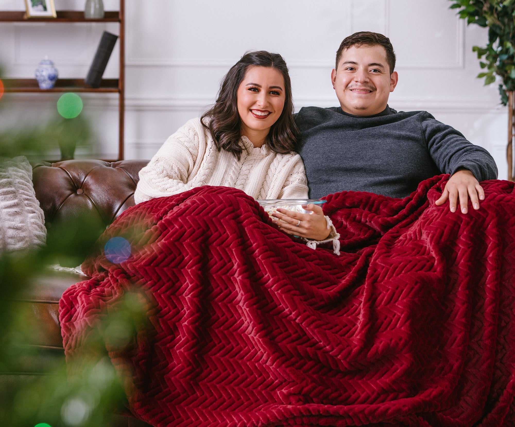 Embossed Faux Fur Throw Blanket-Tolkye