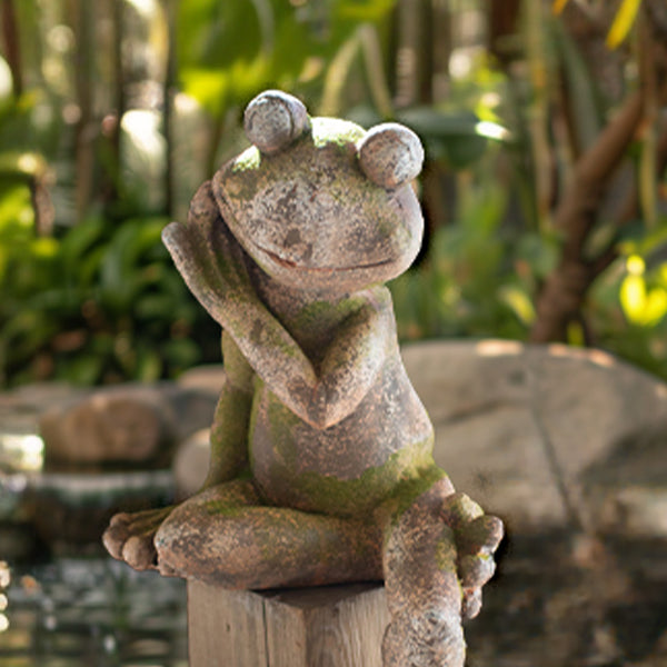 Garden Frog Statue