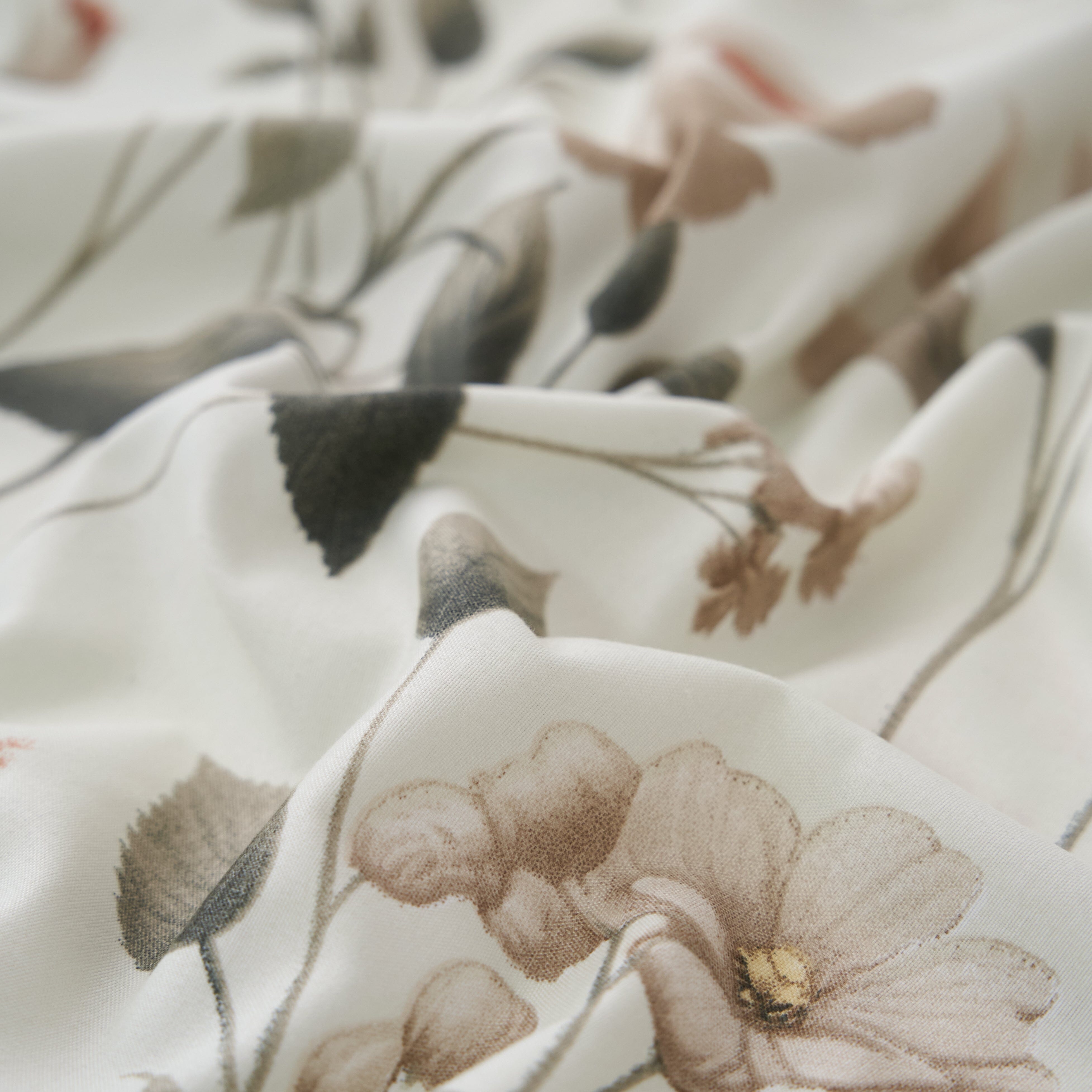 Enchanted Meadow Bed Sheet Set - Floral Harmony in Beige, Rose, and Soft Green, Premium Soft Microfiber, Machine Washable, Deep Pocket 14 - 15 Inches + Flat Sheet-Tolkye