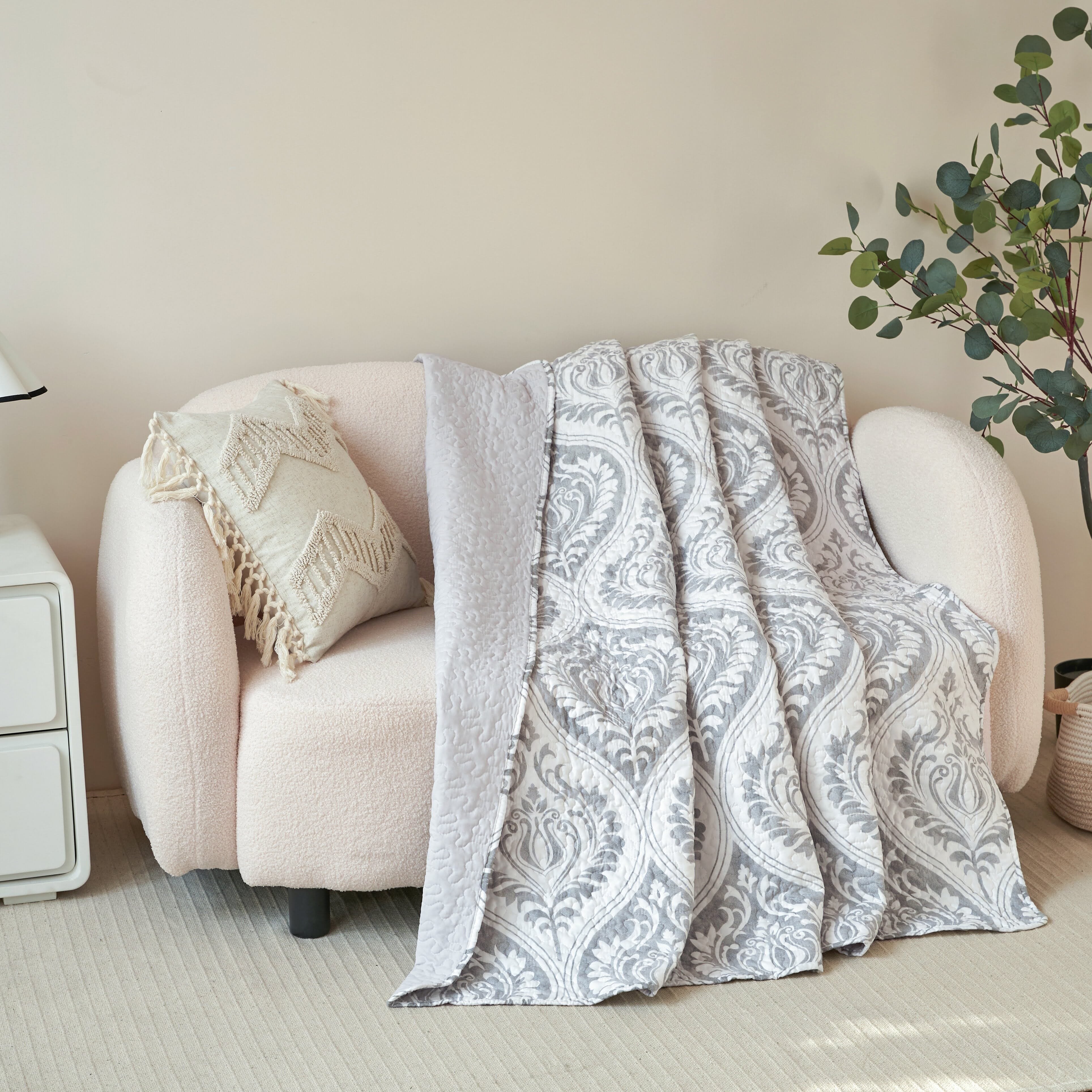 Dreamy Moon Sky Ogee Damask Heather Gray White Quilted Throw Blanket
