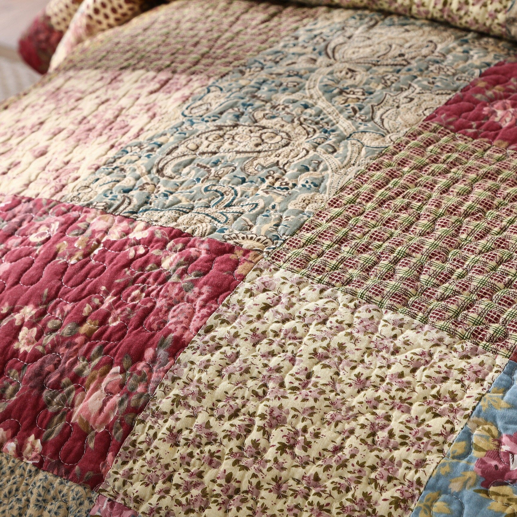 Fairy Tale Tea Party Beige Burgundy Paisley Floral Cotton Patchwork Quilt Set