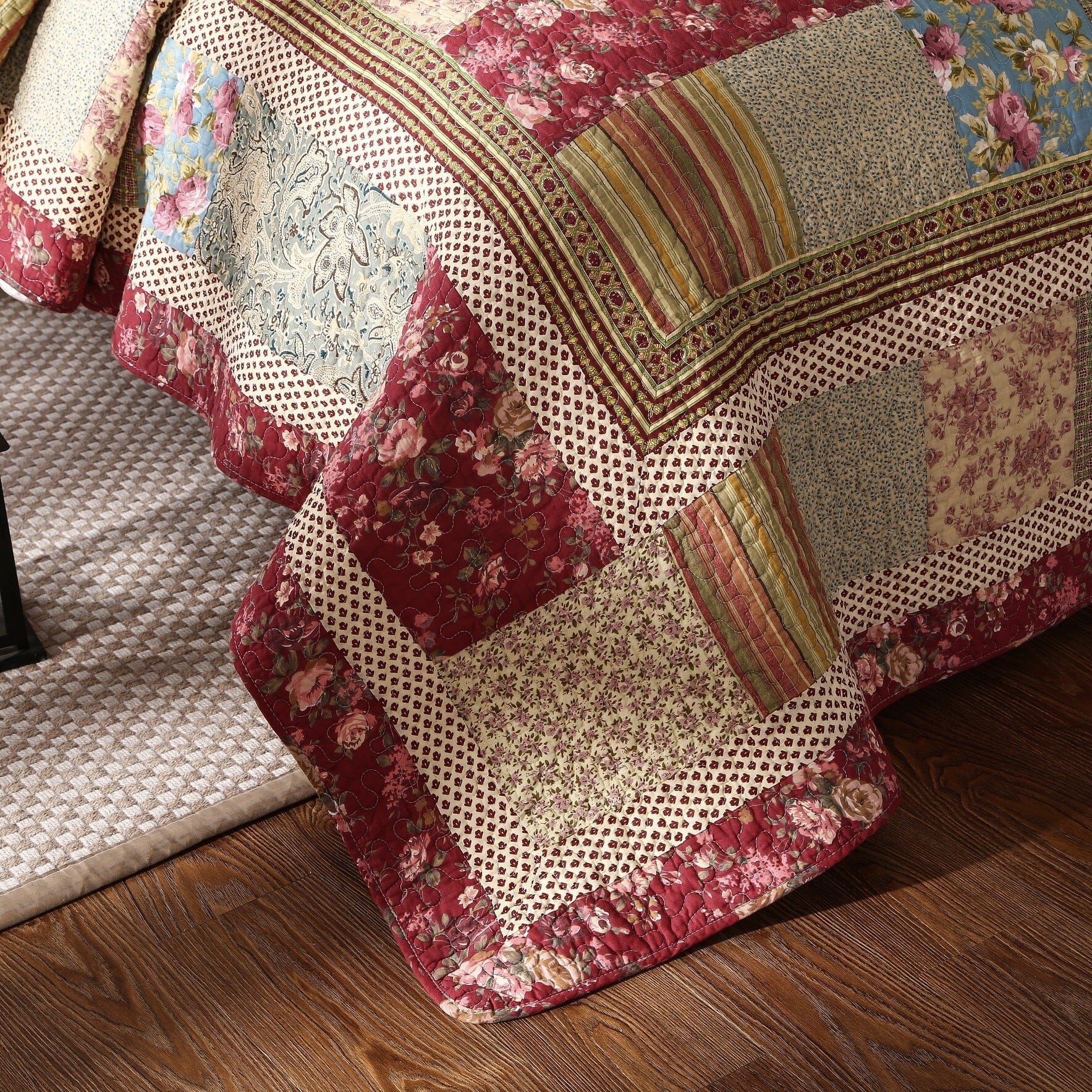 Fairy Tale Tea Party Beige Burgundy Paisley Floral Cotton Patchwork Quilt Set