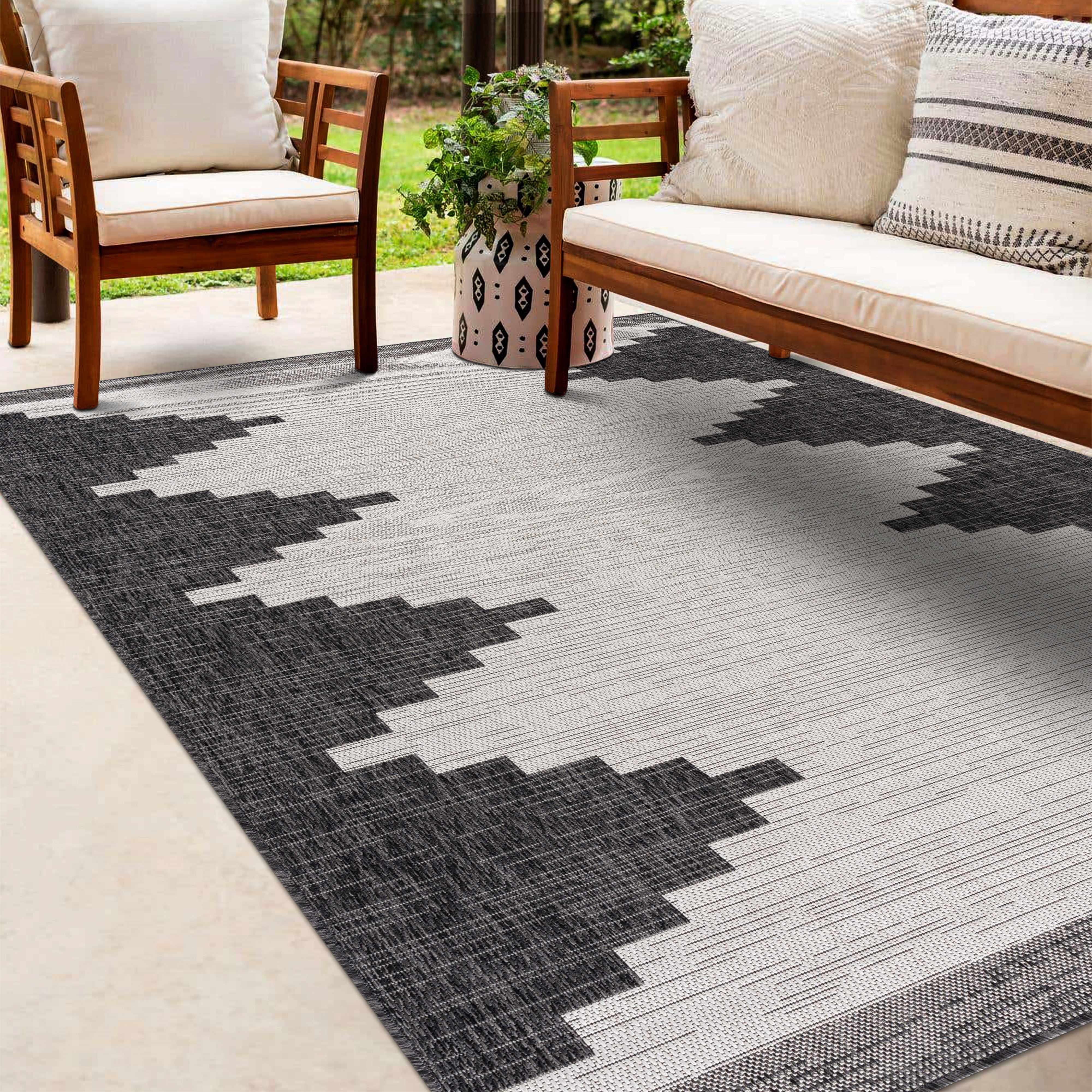 Contemporary Outdoor Rug