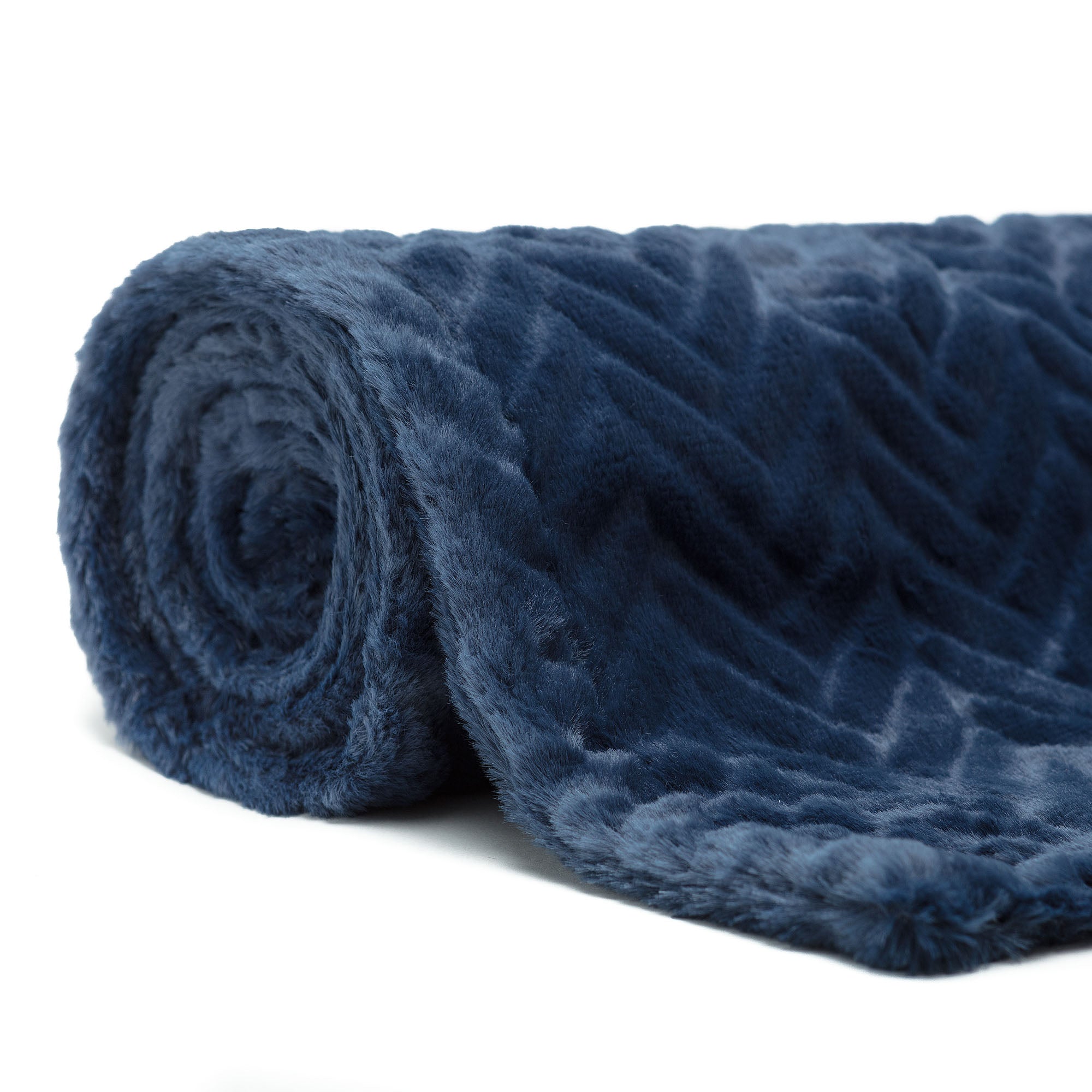 Embossed Faux Fur Throw Blanket-Tolkye
