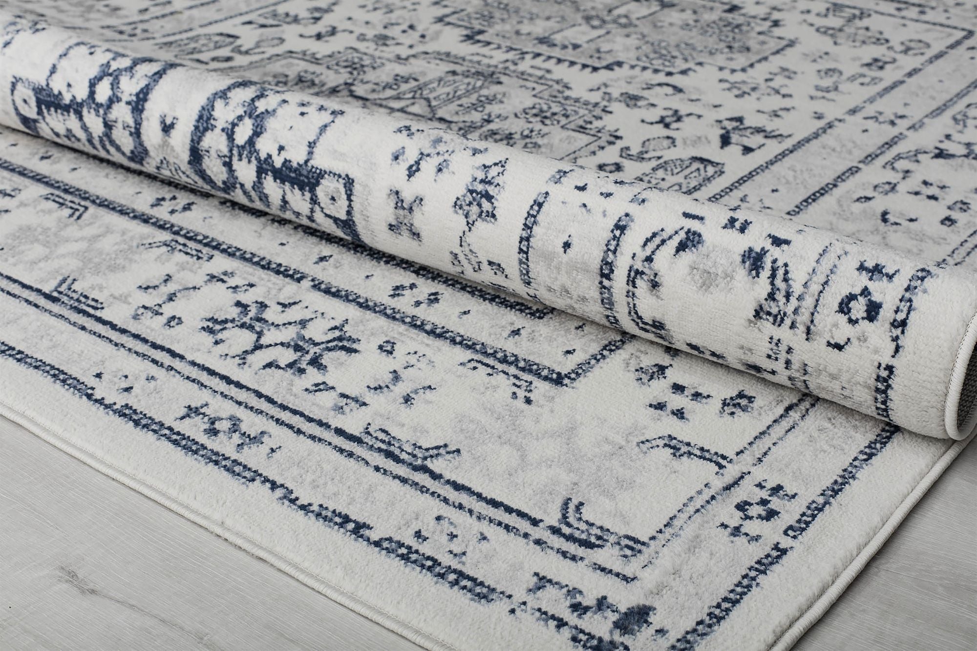 Gabriel Glacial Sundara Area Rug