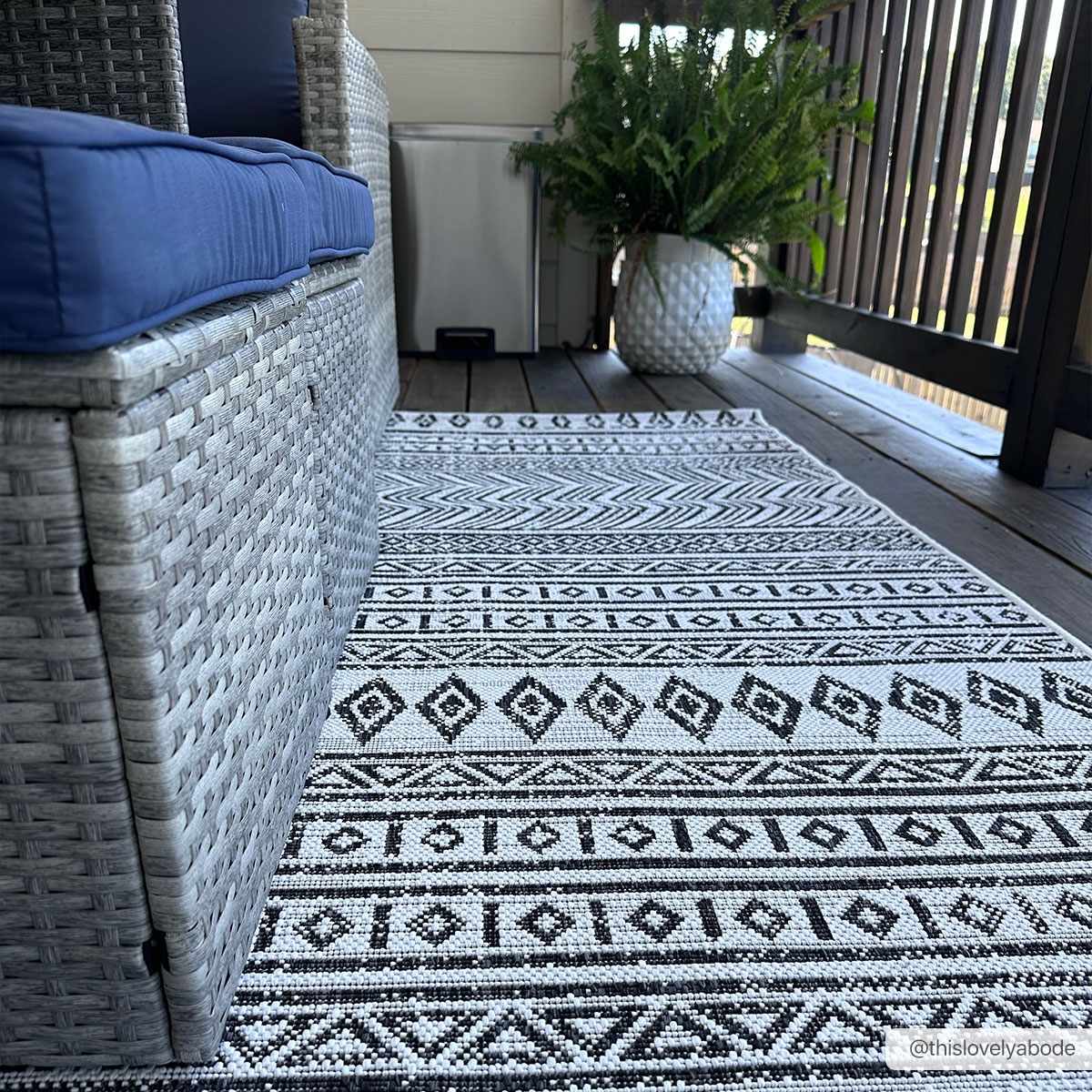 Black & White Outdoor Rug