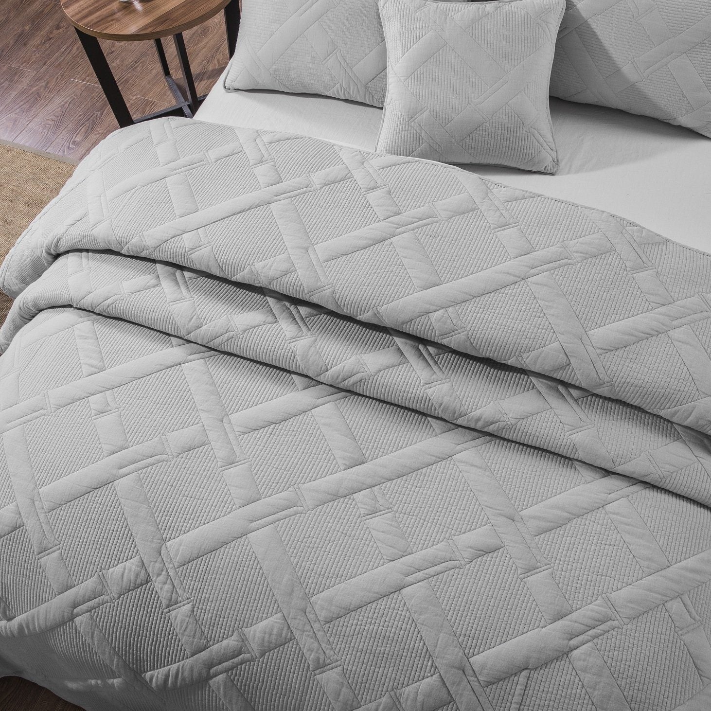 Soothing Pastel Silver Diamond Stitch Light Gray Cotton Quilt Set