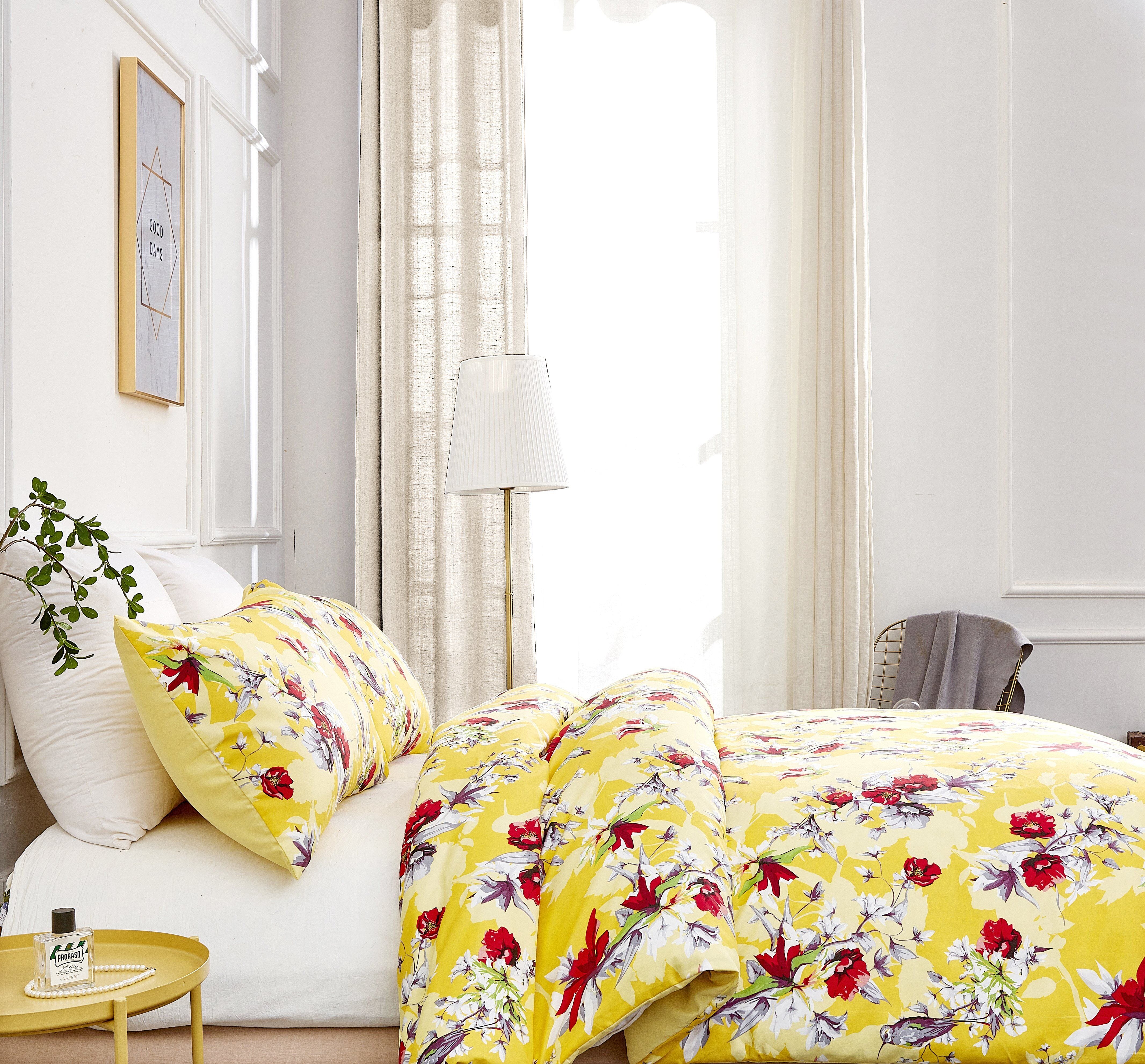 Sunshine Yellow Hummingbirds Floral Duvet Cover Set w/ Pillow Cases