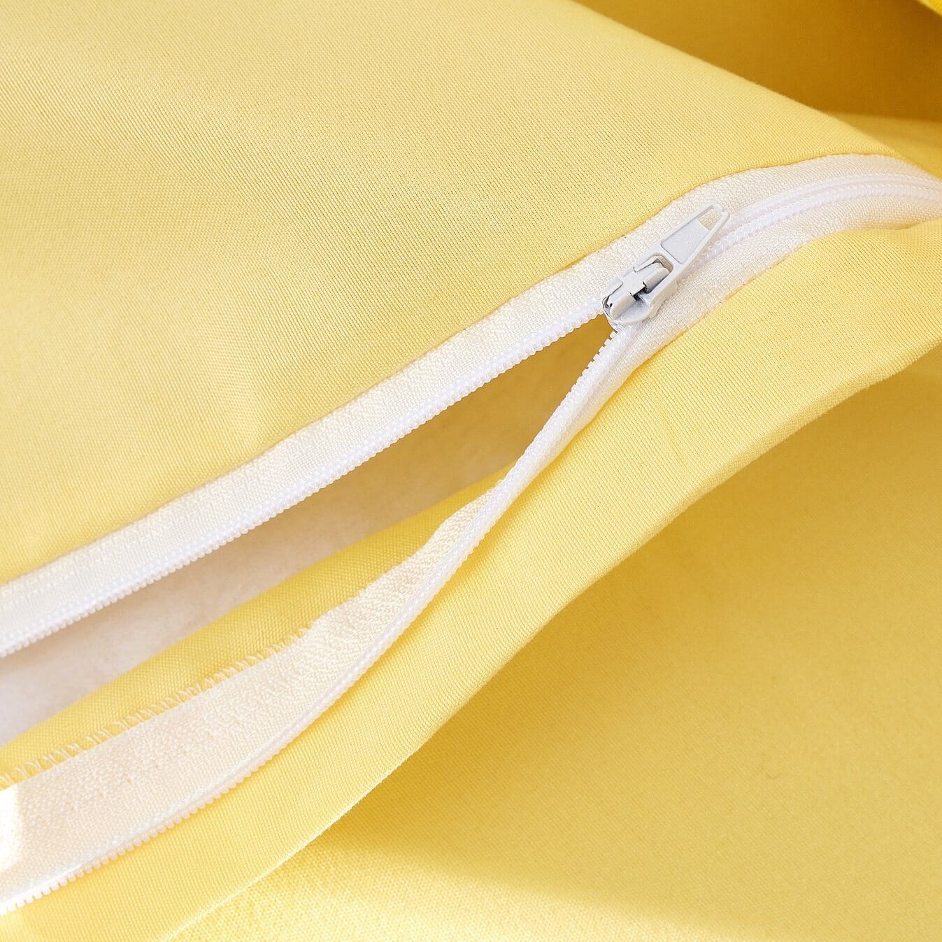 Sunshine Yellow Hummingbirds Floral Duvet Cover Set w/ Pillow Cases