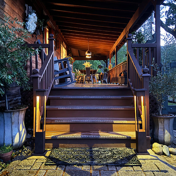 Interchange-a-glow Series: Spider Web Light Pillars