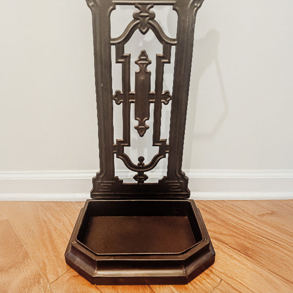 25 Inch Vintage Inspired Intricate Metal Umbrella Stand