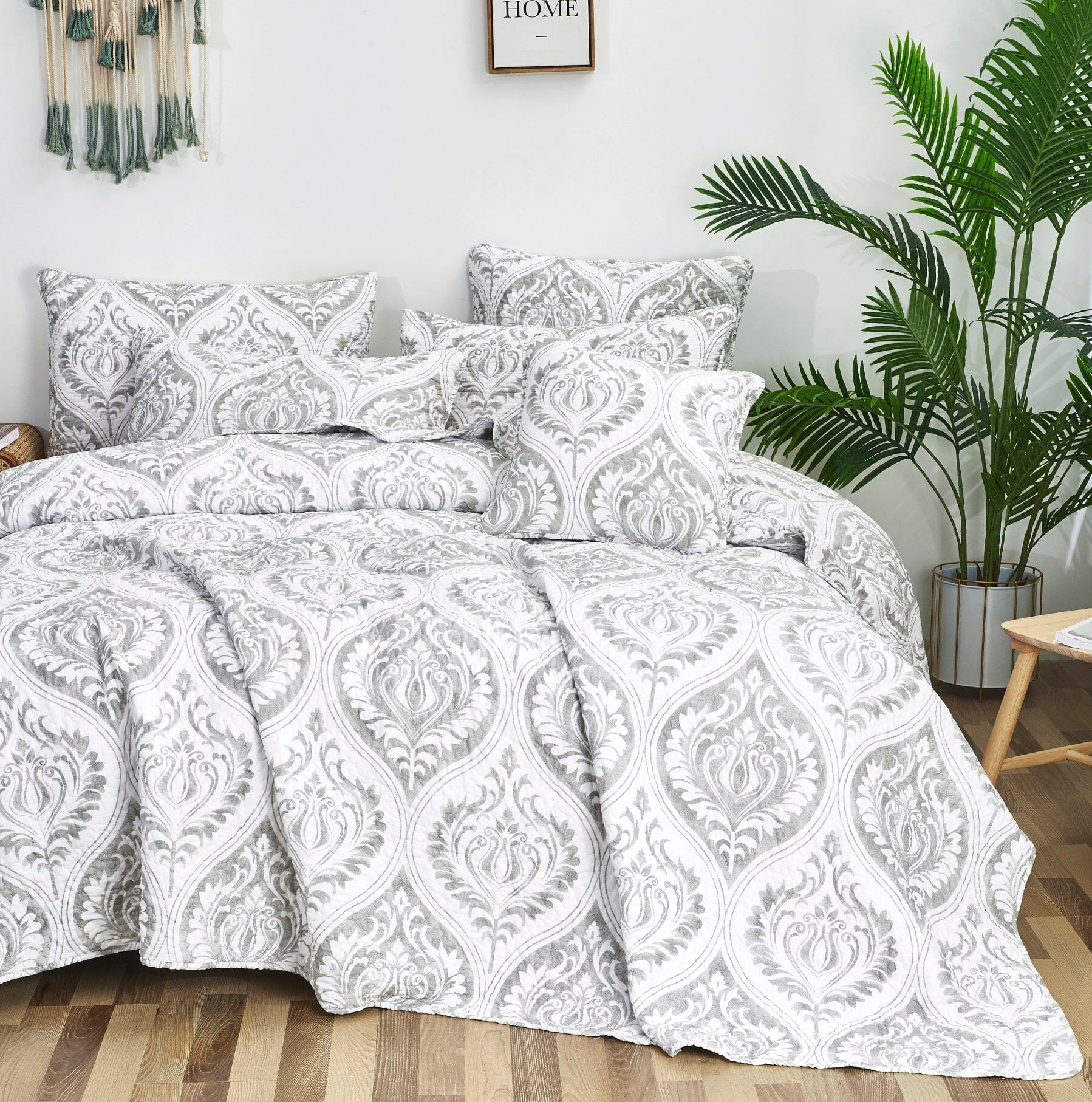 Dreamy Moon Sky Ogee Damask Heather Gray White Quilt Set
