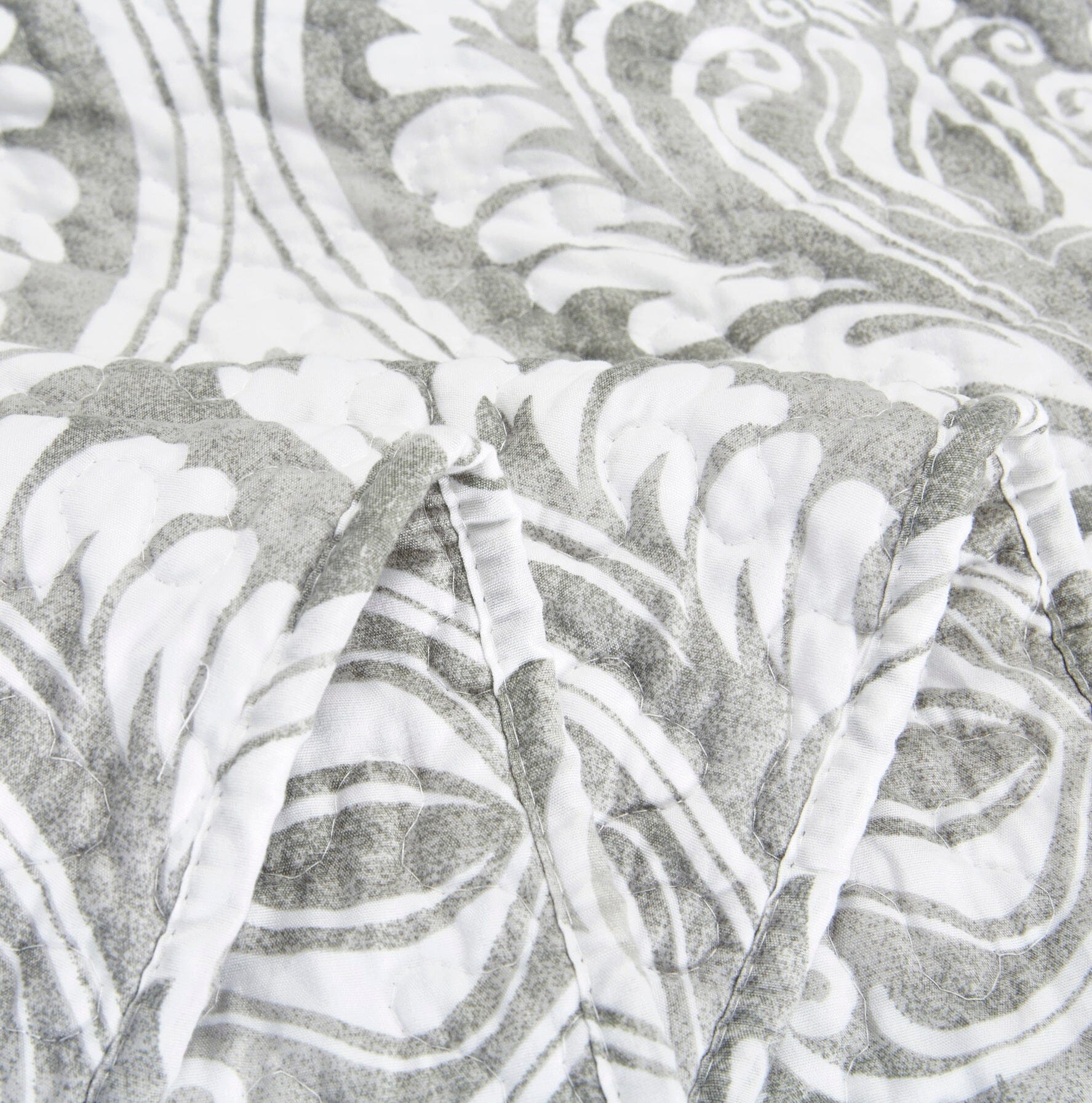 Dreamy Moon Sky Ogee Damask Heather Gray White Quilt Set