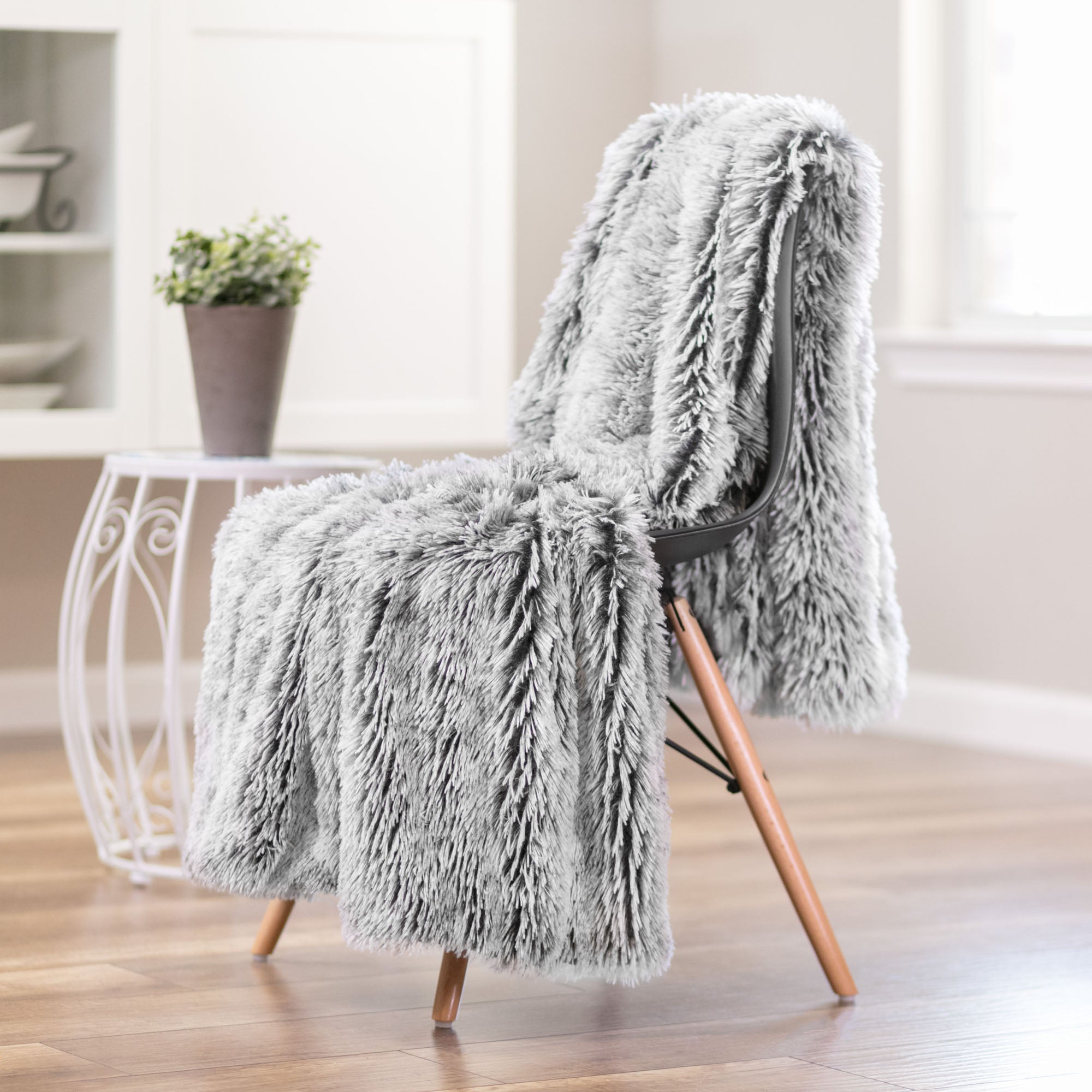 Longfur Ombre Faux Fur Throw Blanket-Tolkye