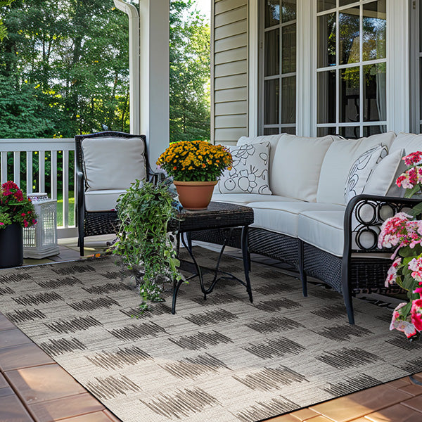 Abstract Patterned Indoor/Outdoor Rug, Pick Your Size