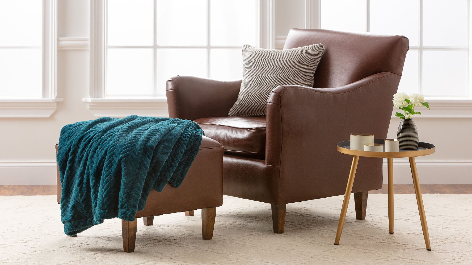 Embossed Faux Fur Throw Blanket-Tolkye