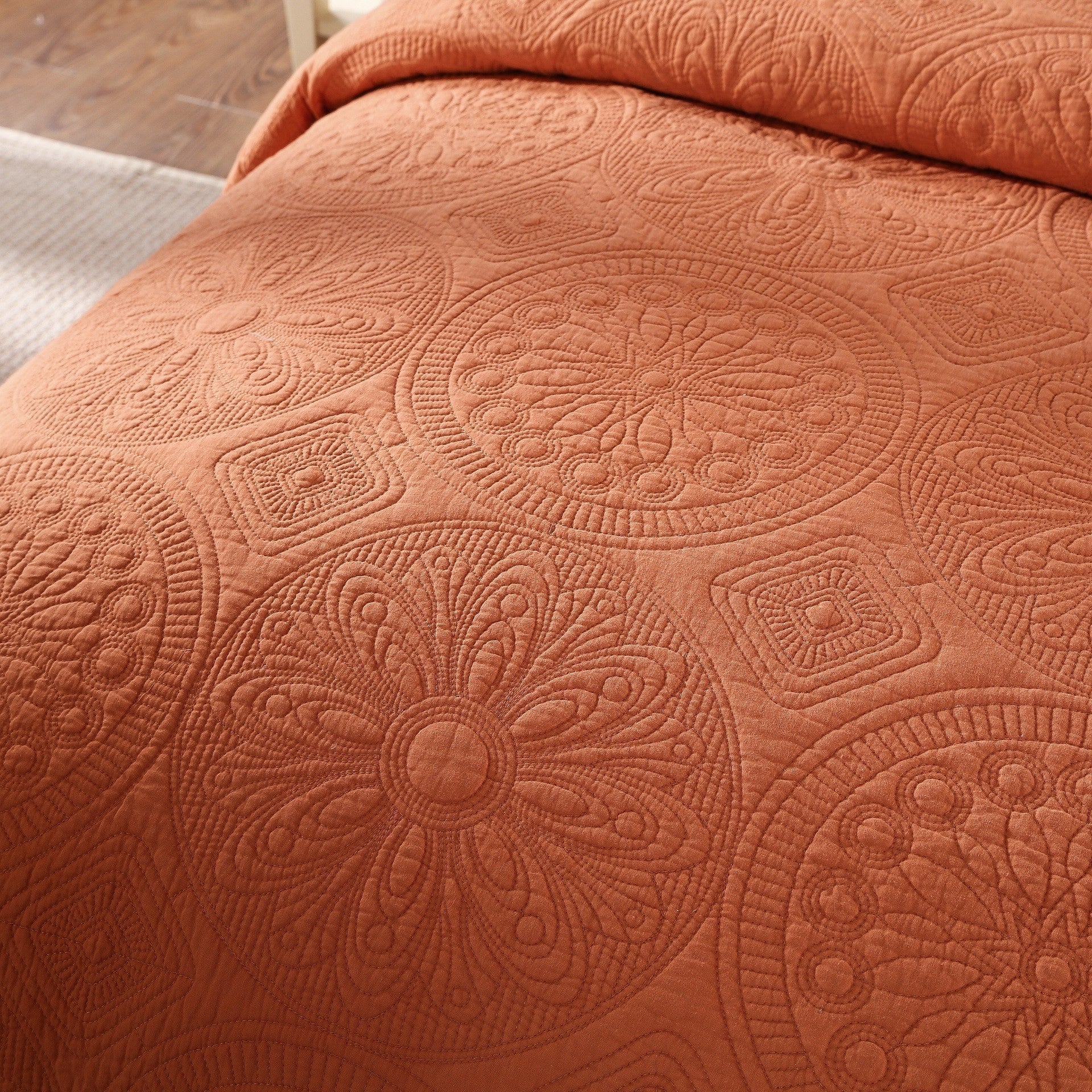 Tuscany Sunrise Medallion Orange Rustic Stone Washed Cotton Quilt Set