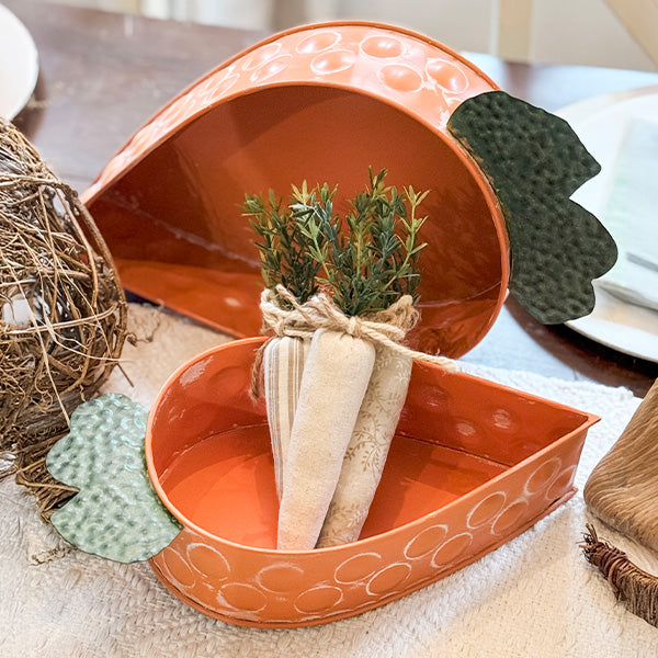 Distressed Carrot Metal Trays, Set of 2