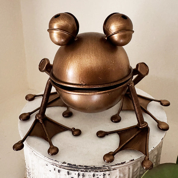 Bronze Metal Frog Table Clock