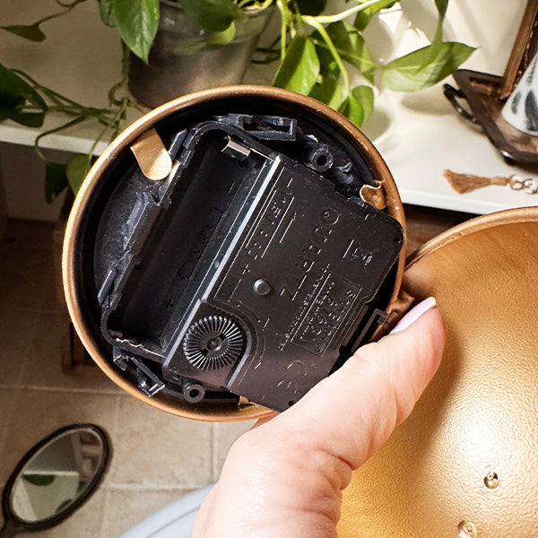 Bronze Metal Frog Table Clock