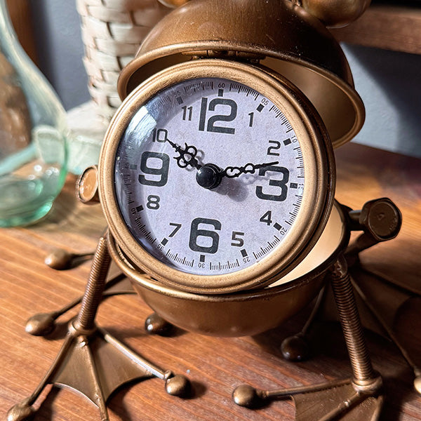Bronze Metal Frog Table Clock